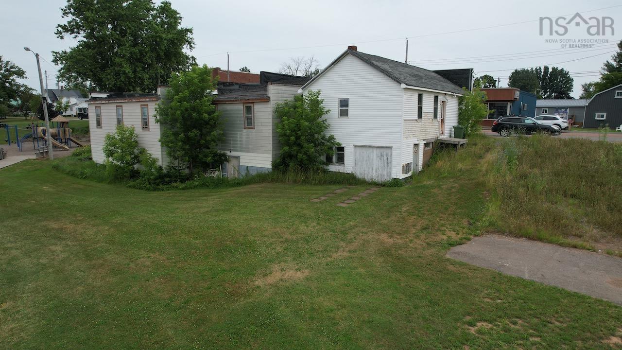 $949,000.00: Water Street, Pugwash