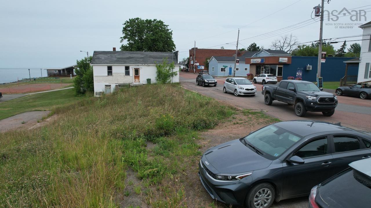 $949,000.00: Water Street, Pugwash