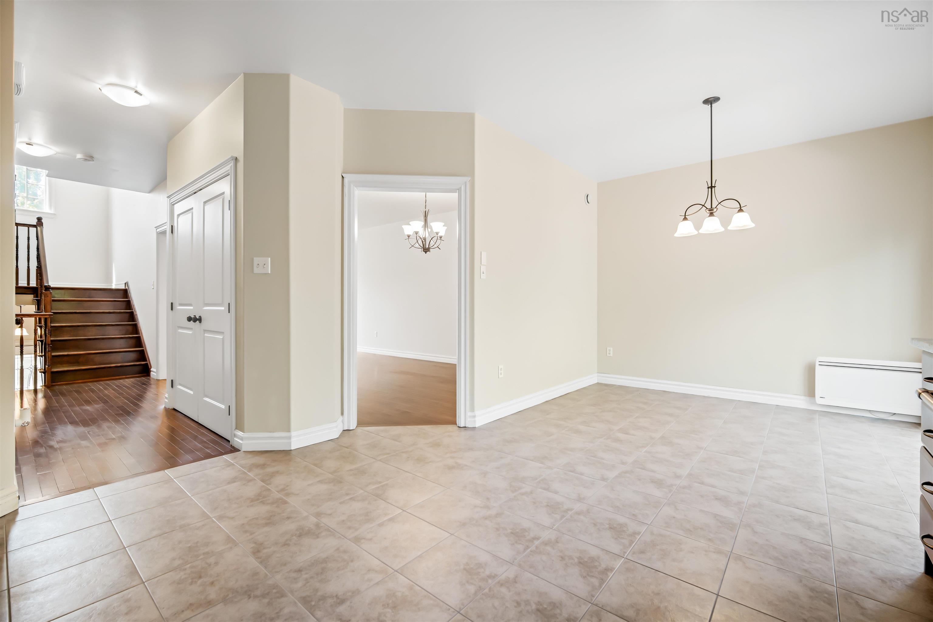 $640,000.00: 37 Stockton Ridge, Bedford South