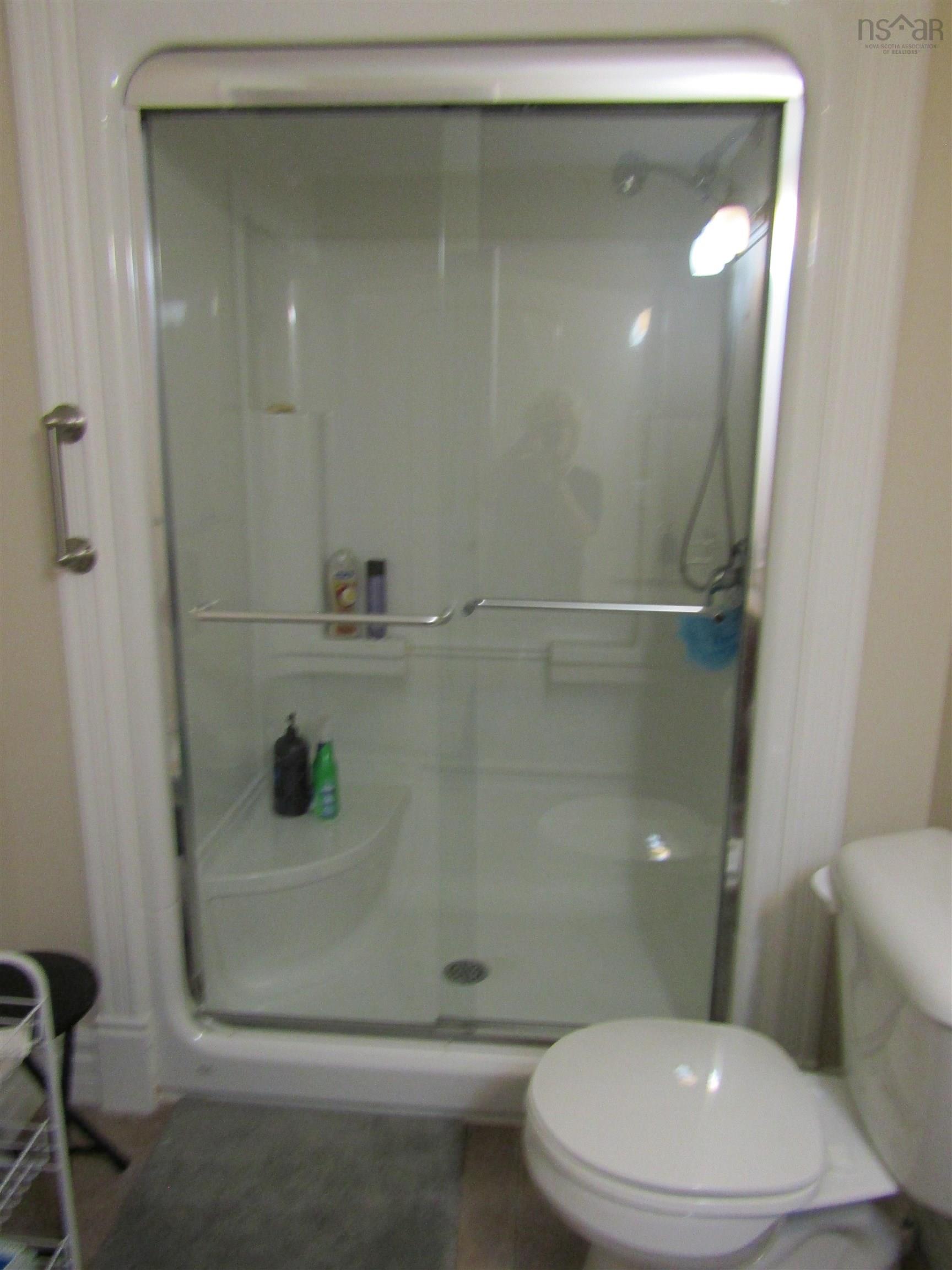 $499,900.00: 205 87 Pebblecreek Crescent, Dartmouth