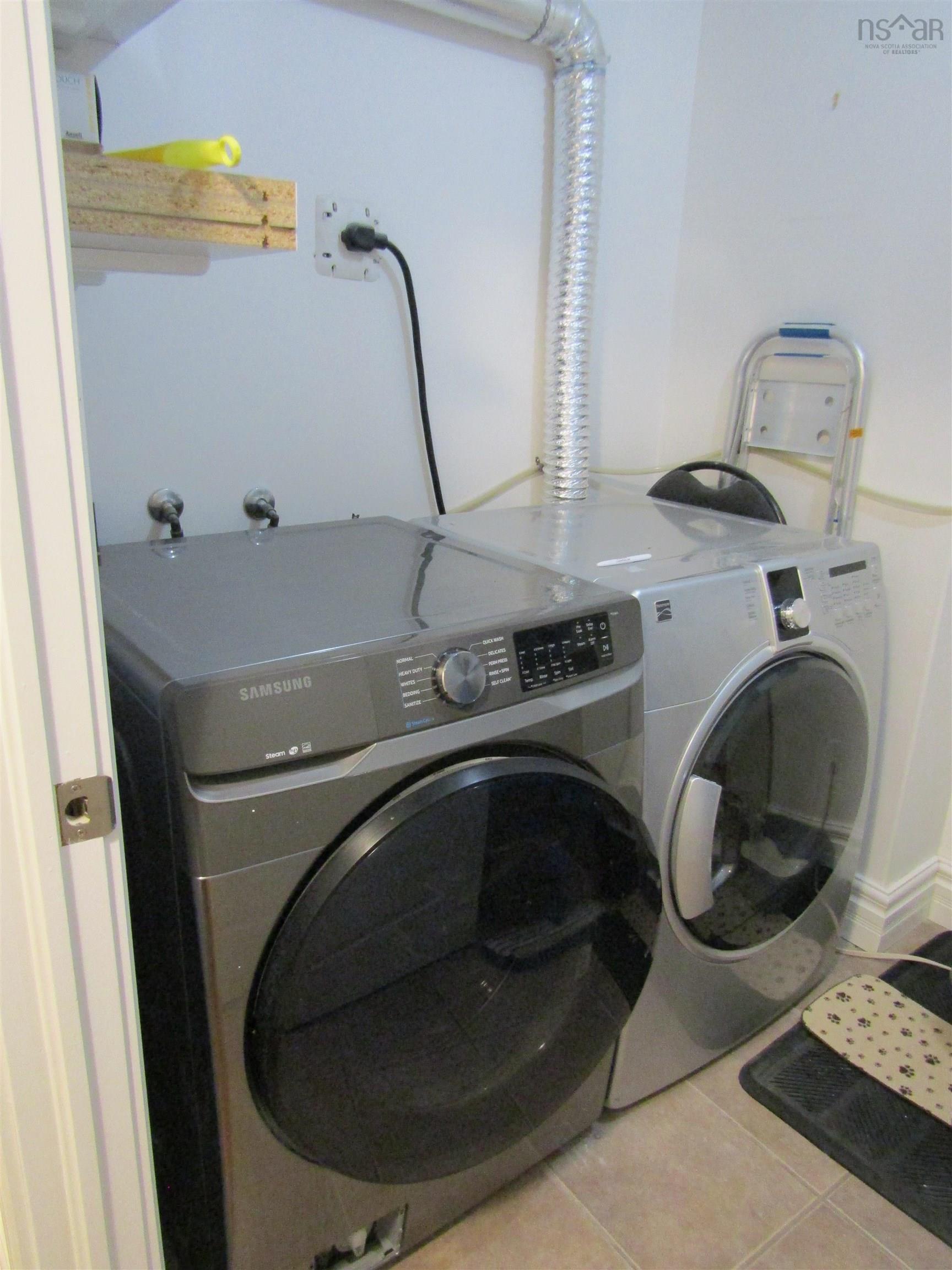 $499,900.00: 205 87 Pebblecreek Crescent, Dartmouth