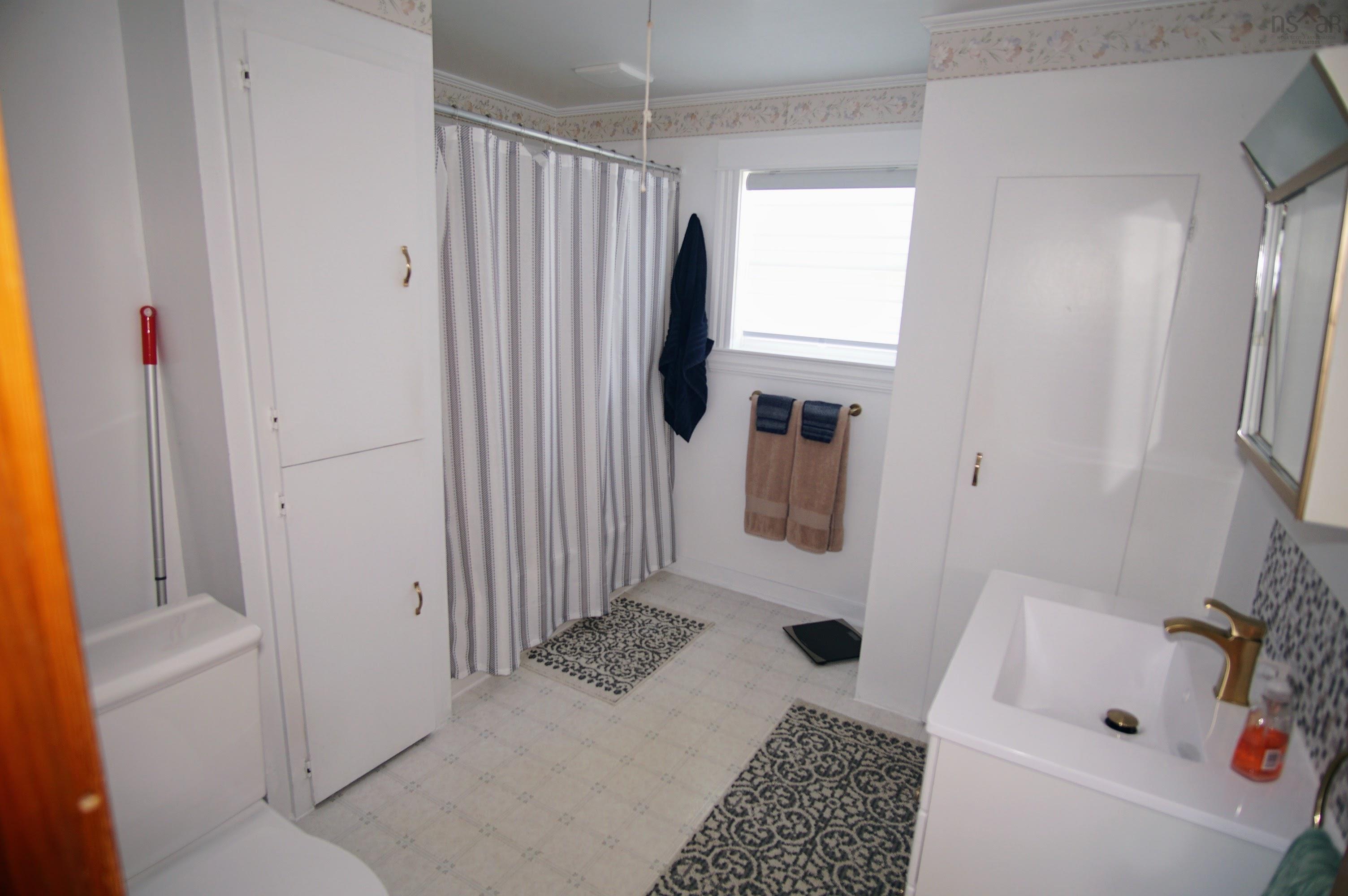 $159,000.00: 504 Highway 335,, West Pubnico