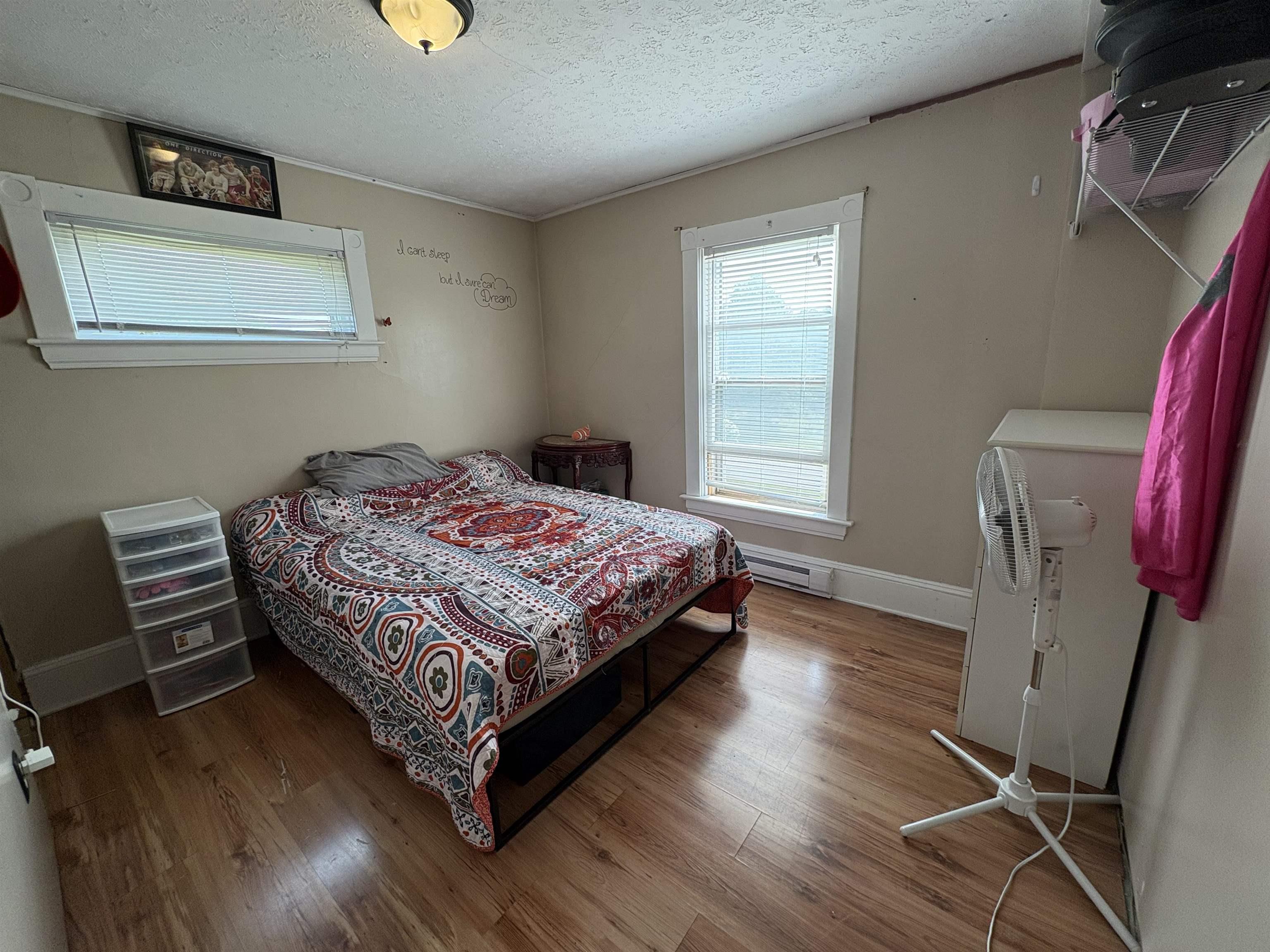 $199,000.00: 6332 East River West Side Road, Eureka