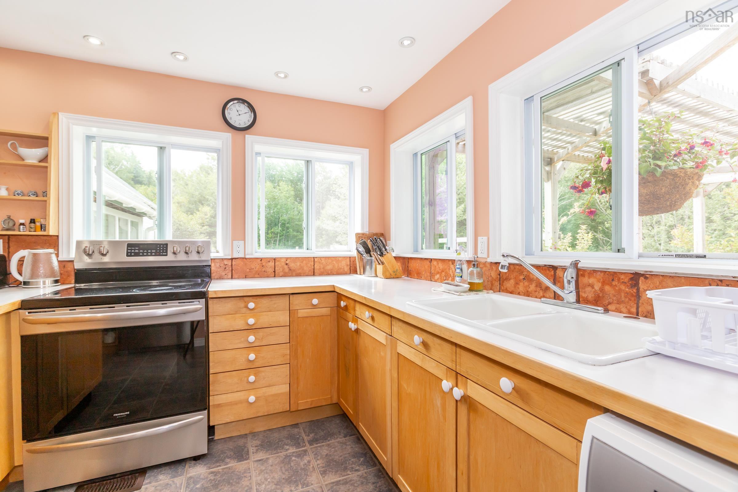 $369,900.00: 8012 Shore Road, Hampton