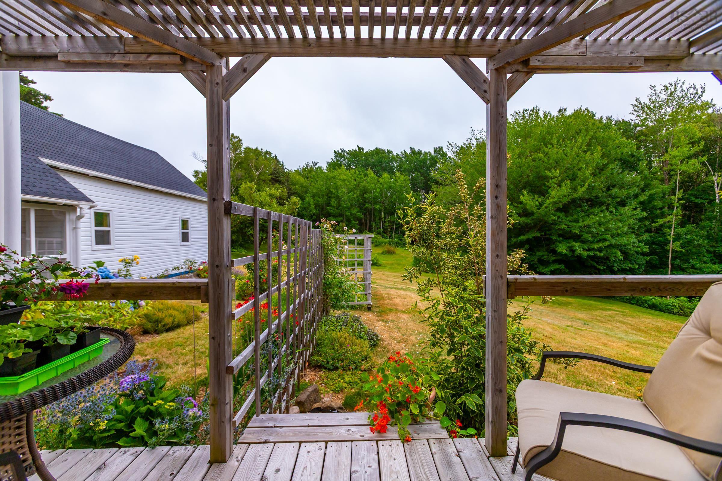 $369,900.00: 8012 Shore Road, Hampton