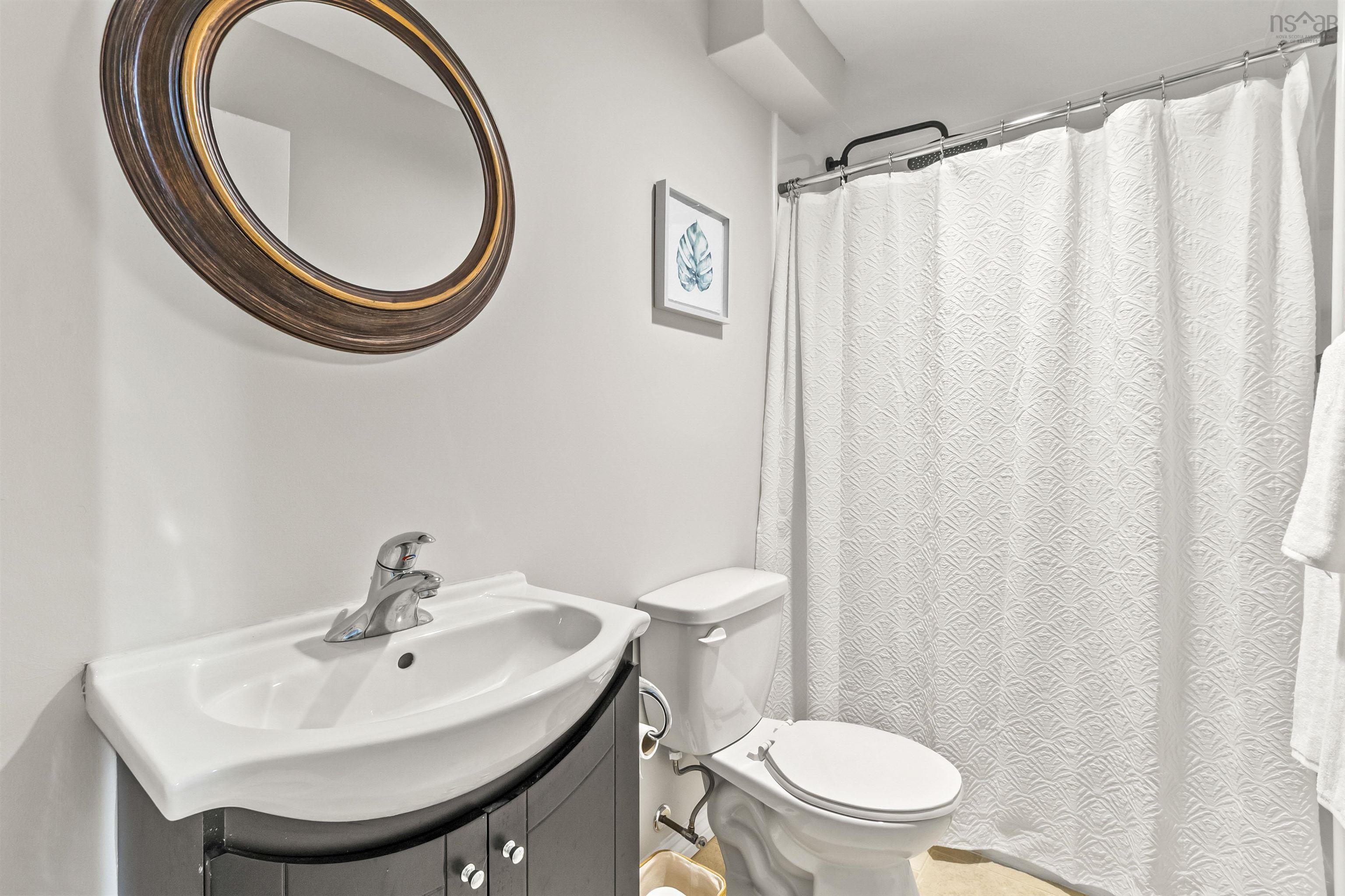 $999,900.00: 52 Stone Hedges Lane, Waverley