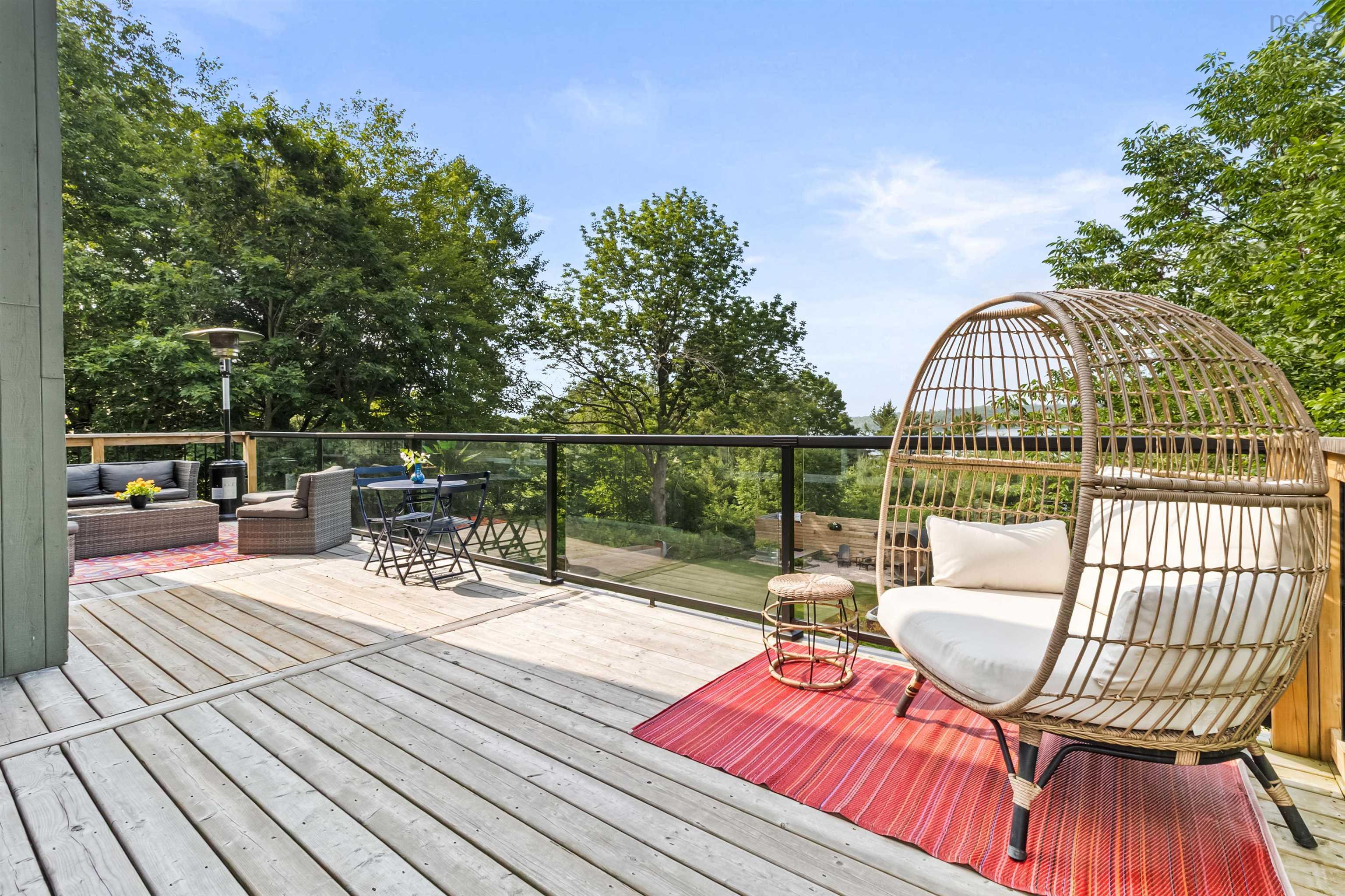 $999,900.00: 52 Stone Hedges Lane, Waverley