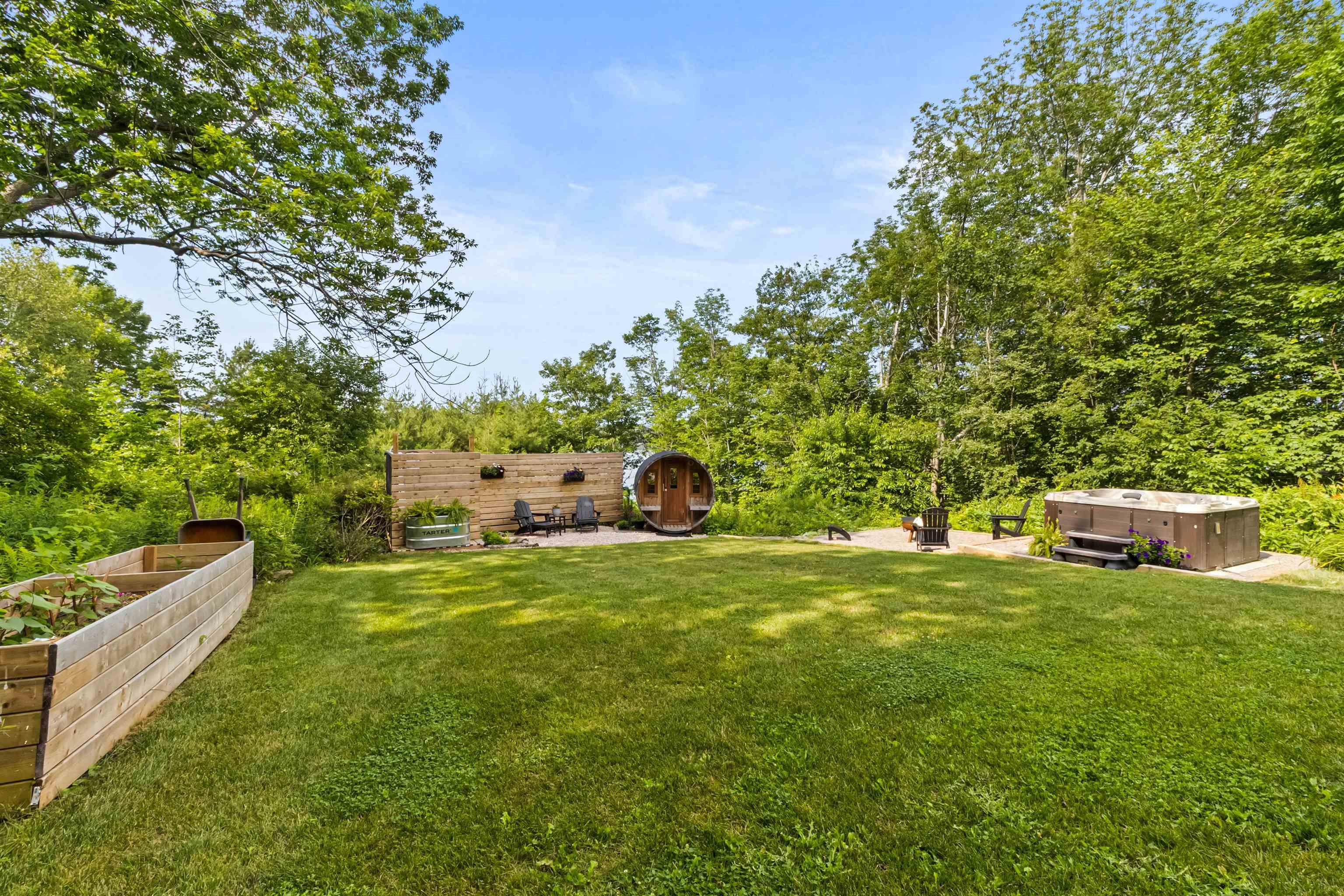 $999,900.00: 52 Stone Hedges Lane, Waverley