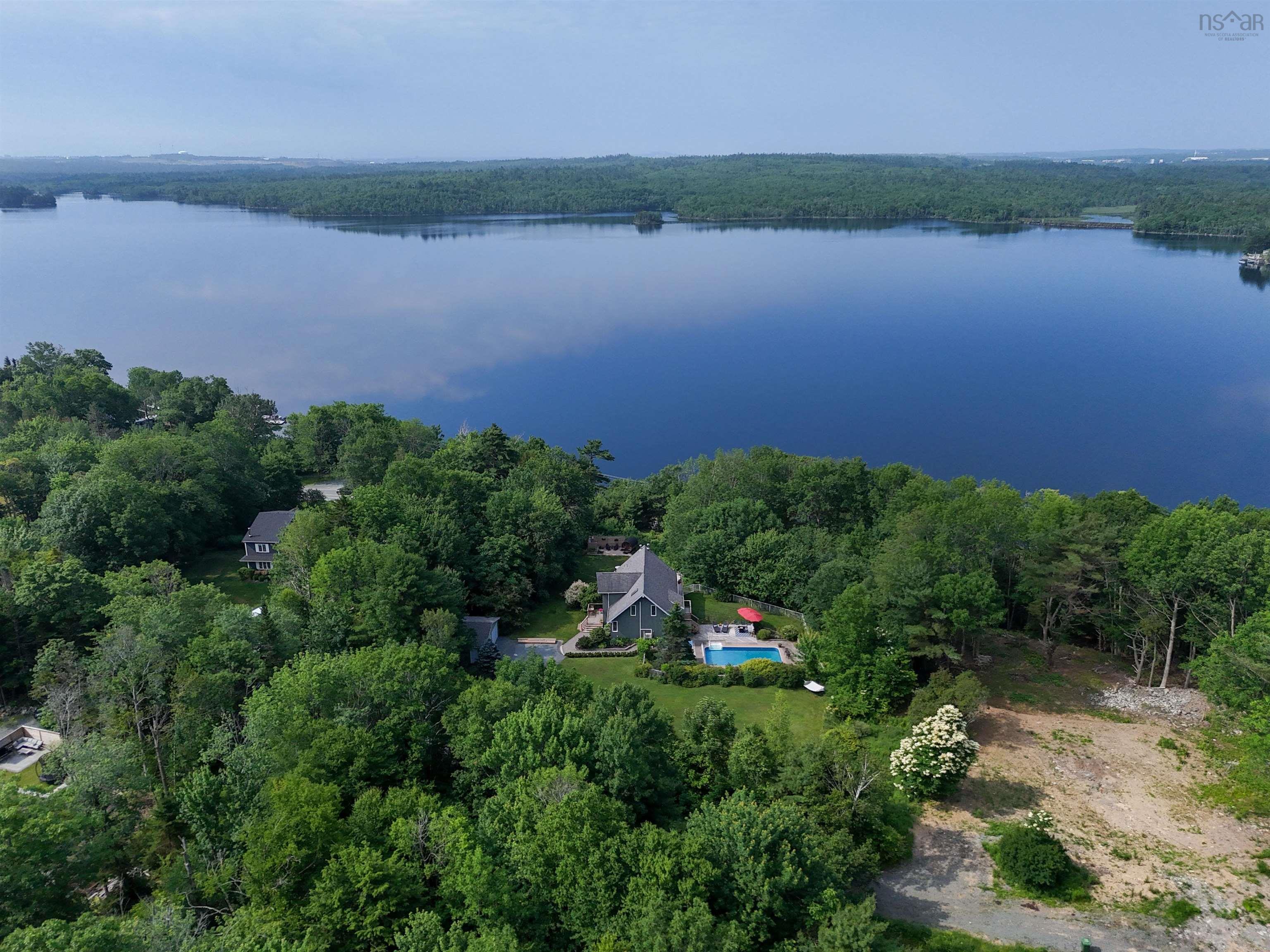 $999,900.00: 52 Stone Hedges Lane, Waverley