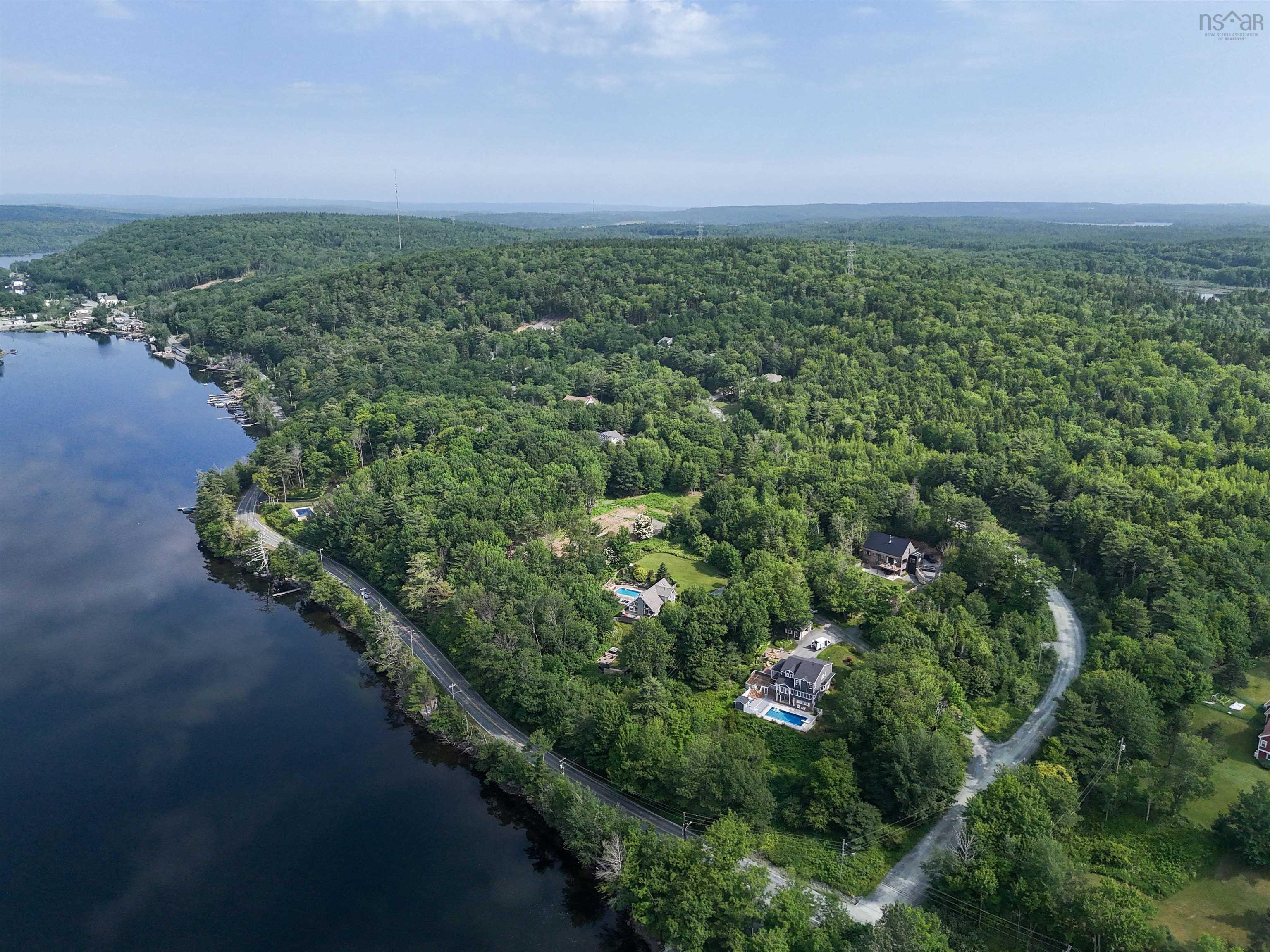 $999,900.00: 52 Stone Hedges Lane, Waverley