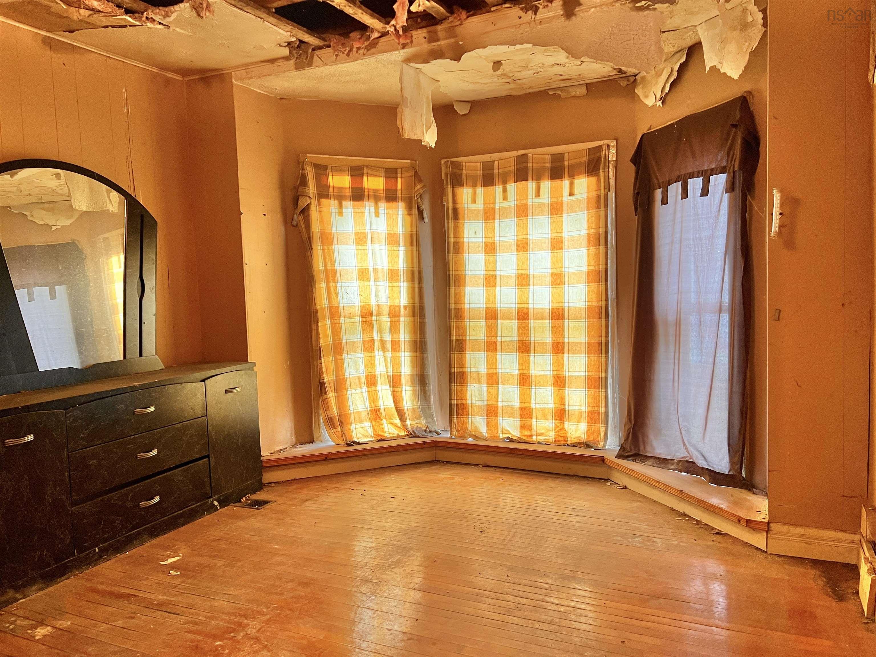 $179,900.00: 492 Main Street, Kentville