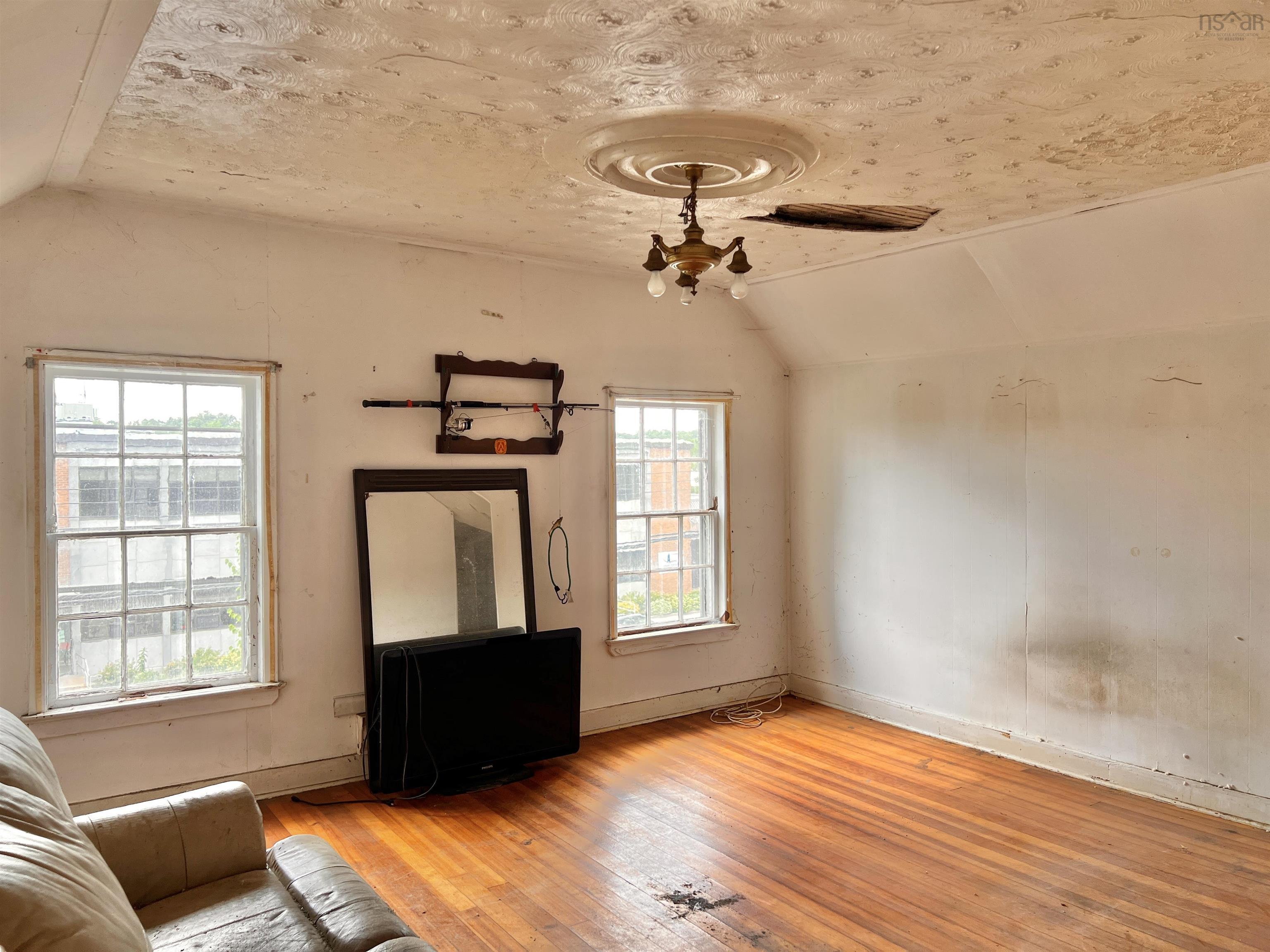 $125,000.00: 492 Main Street, Kentville