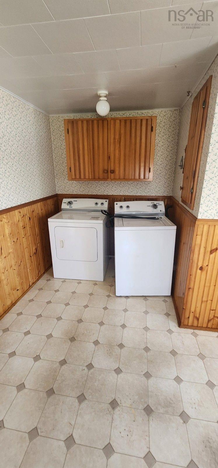 $199,000.00: 5588 204 Highway, Oxford