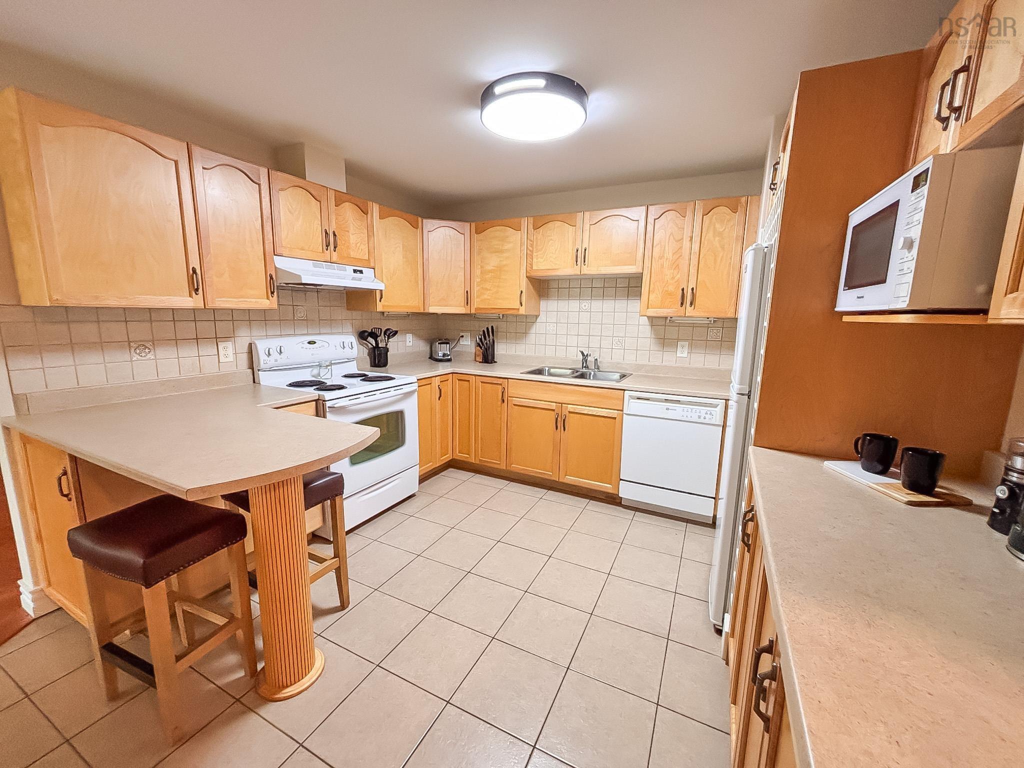 $399,900.00: Suite 105 476 Main Street, Mahone Bay