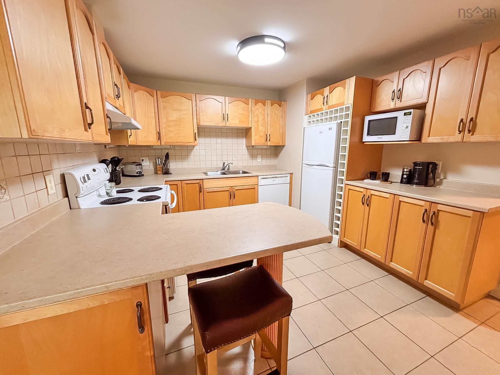 $399,900.00: Suite 105 476 Main Street, Mahone Bay