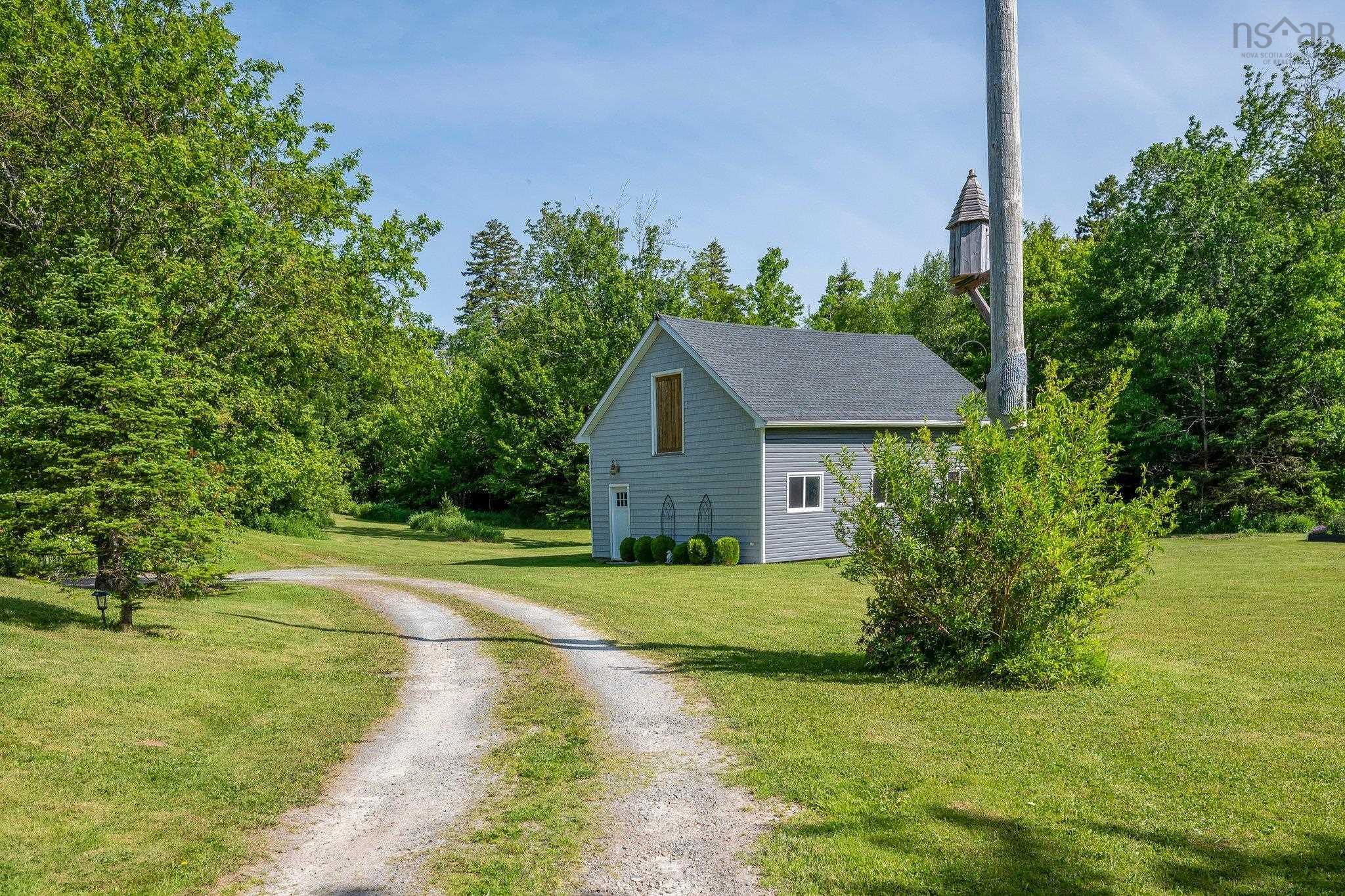 $689,000.00: 2 Frederick Avenue, Lakelands