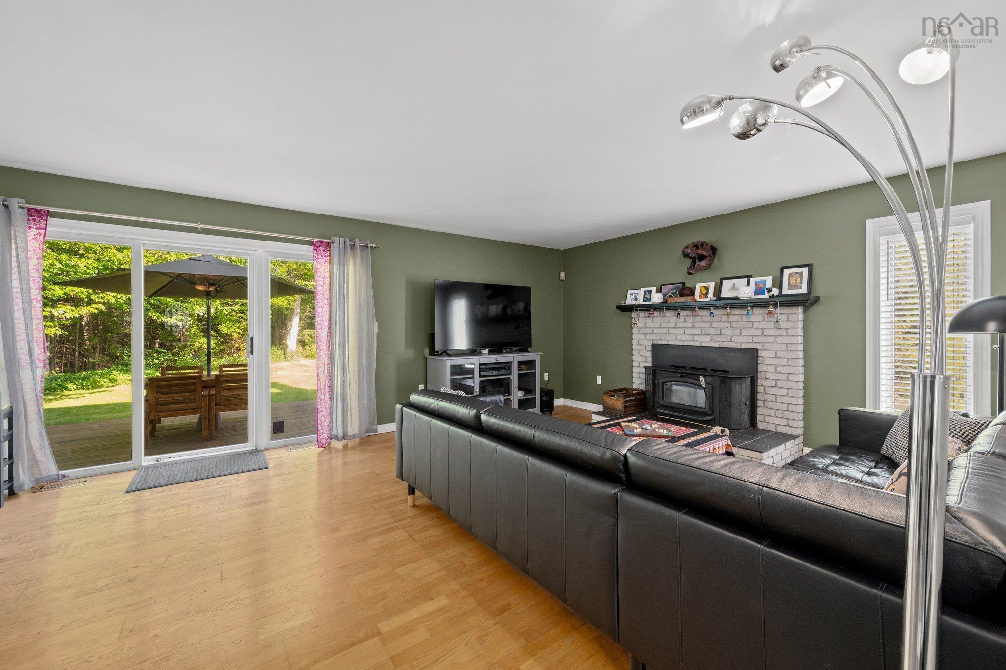 $689,000.00: 2 Frederick Avenue, Lakelands