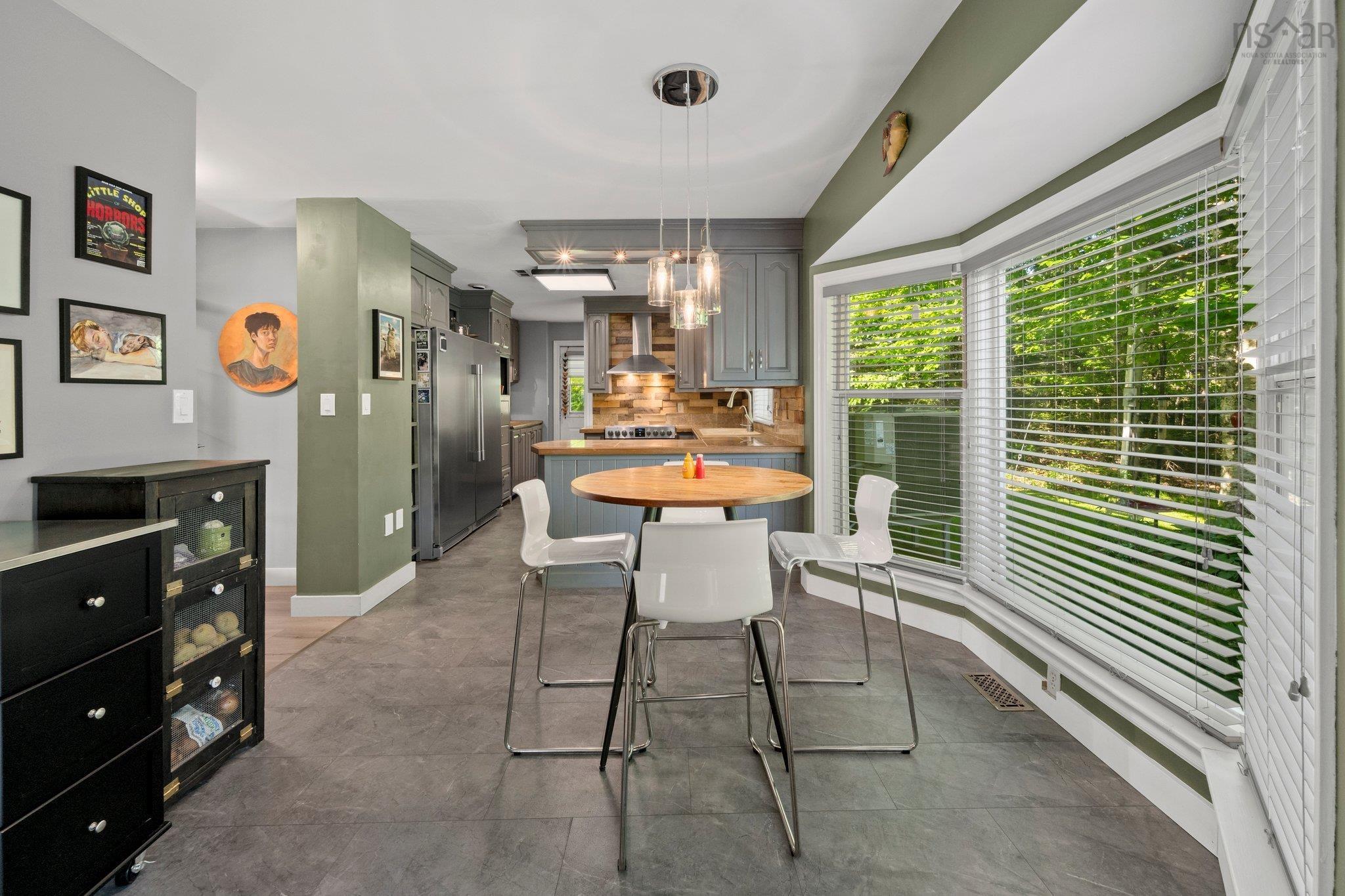 $689,000.00: 2 Frederick Avenue, Lakelands