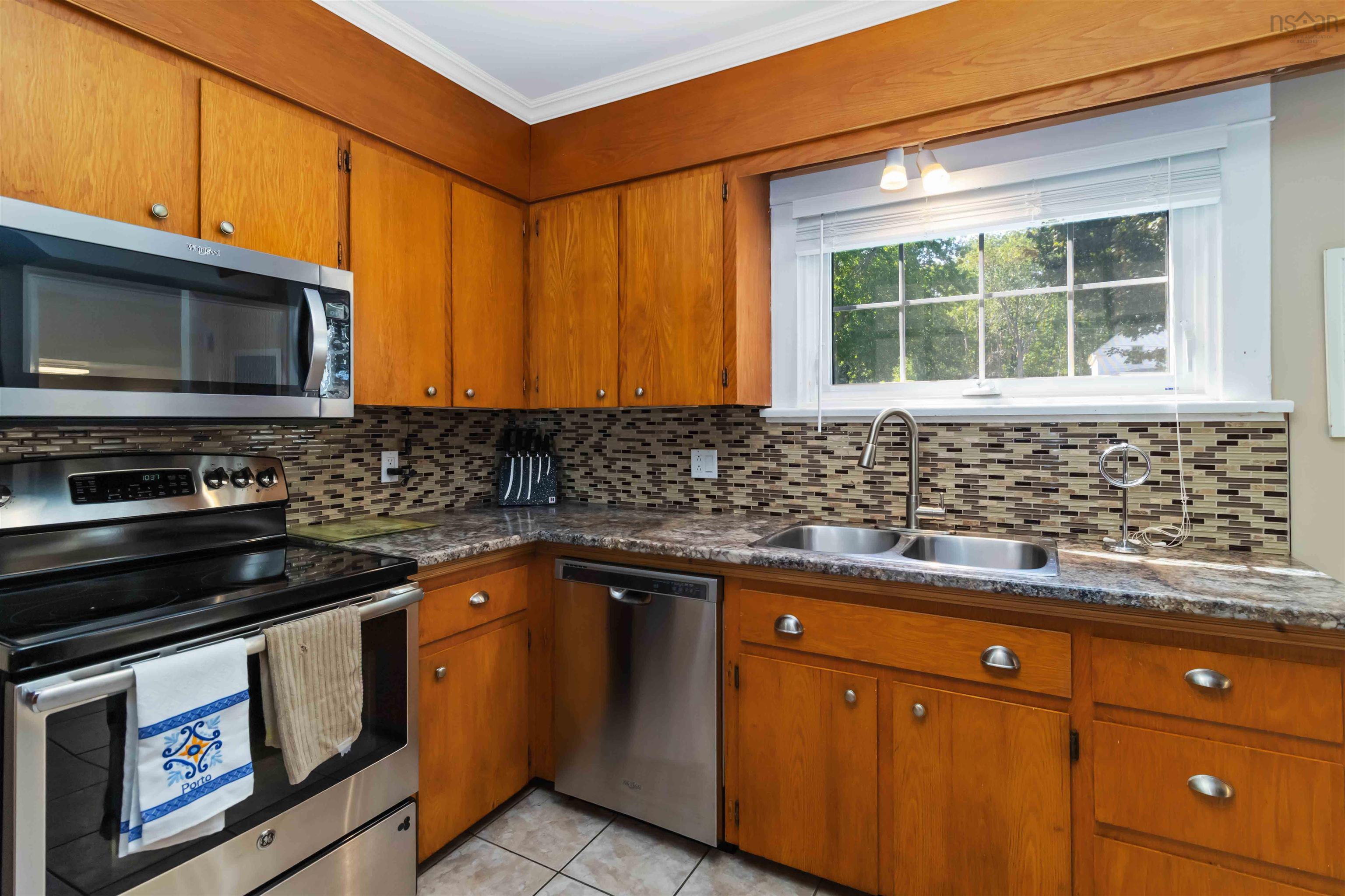 $339,900.00: 8 Markland Avenue, Brooklyn