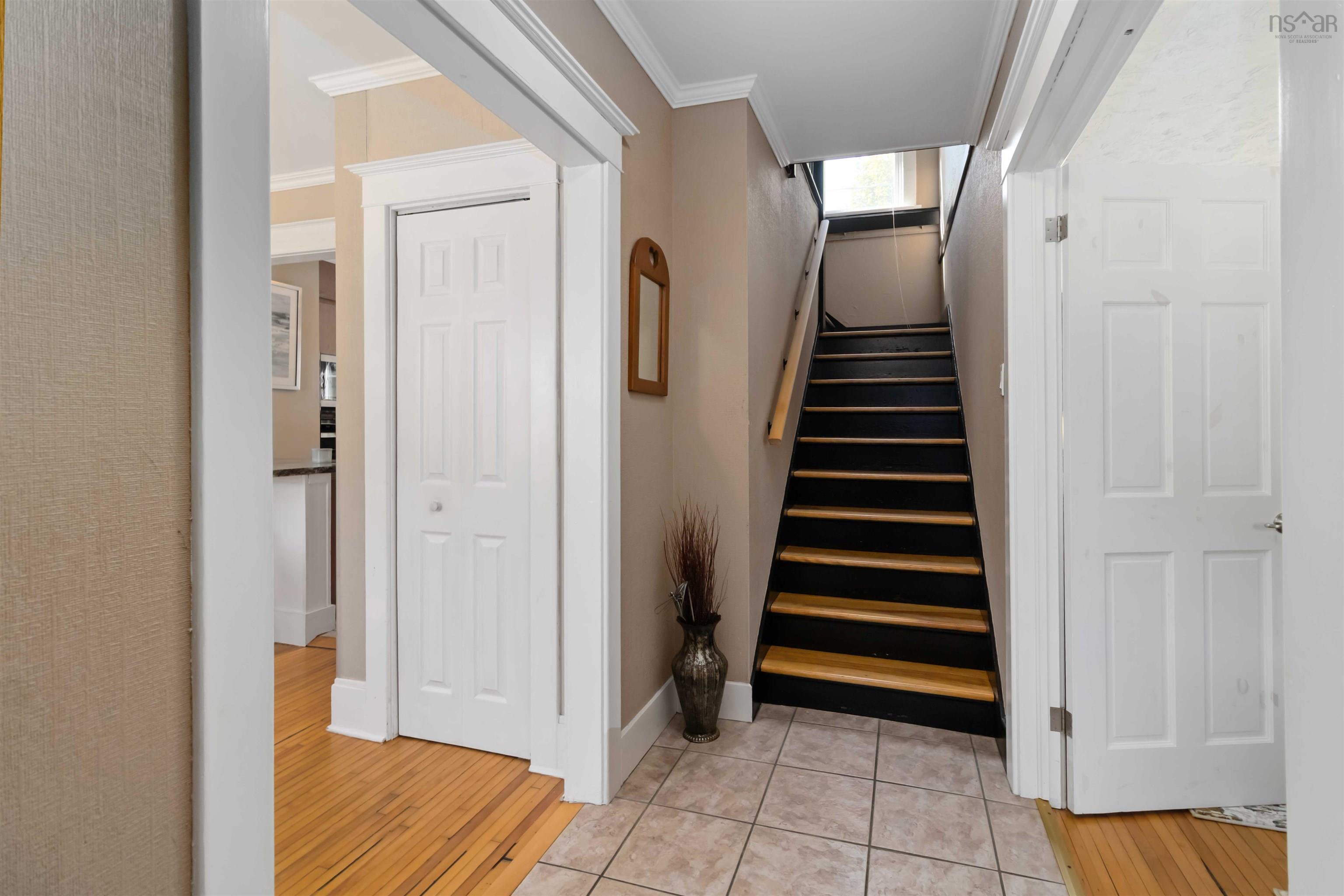 $339,900.00: 8 Markland Avenue, Brooklyn