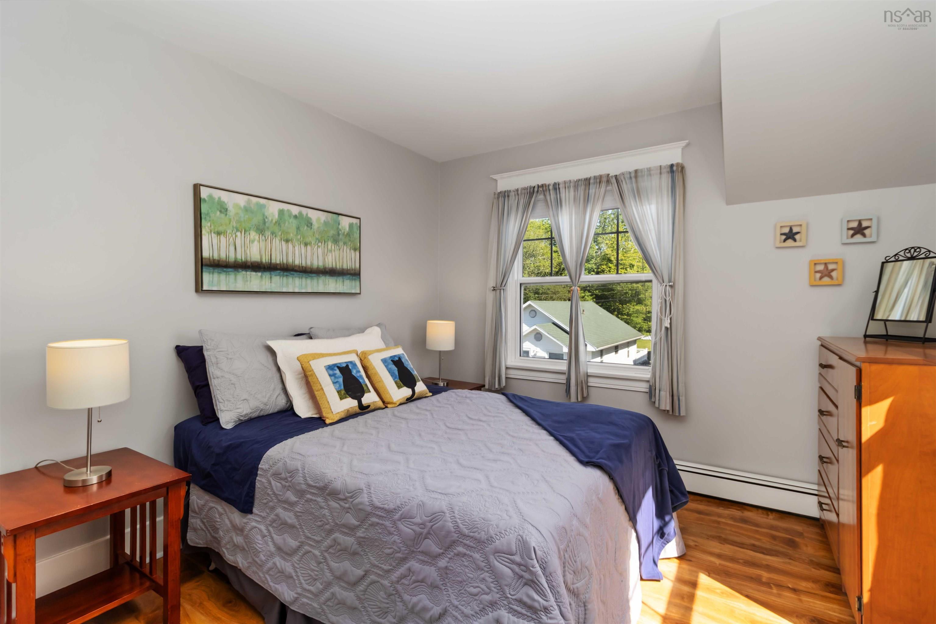 $339,900.00: 8 Markland Avenue, Brooklyn