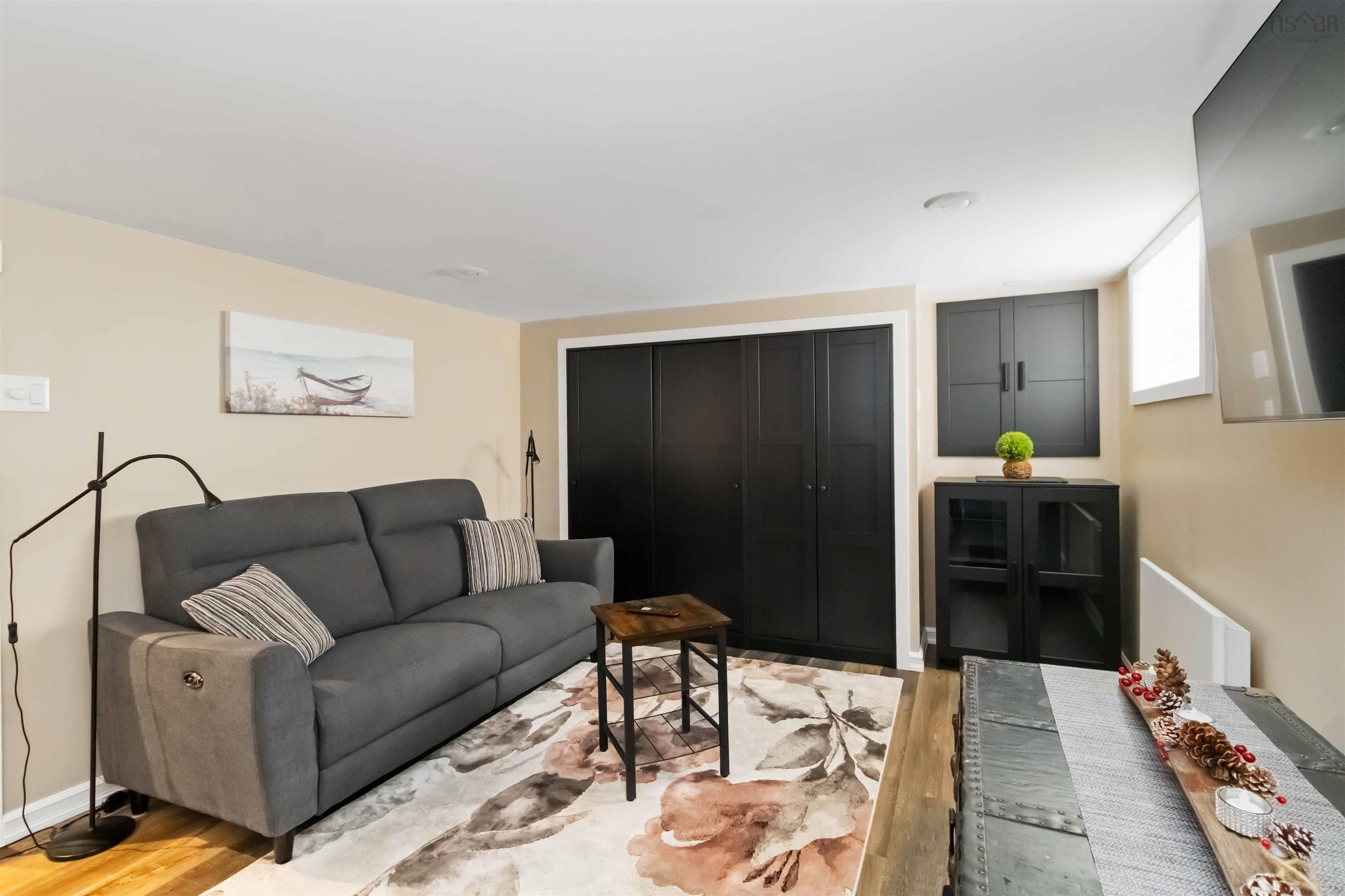 $339,900.00: 8 Markland Avenue, Brooklyn