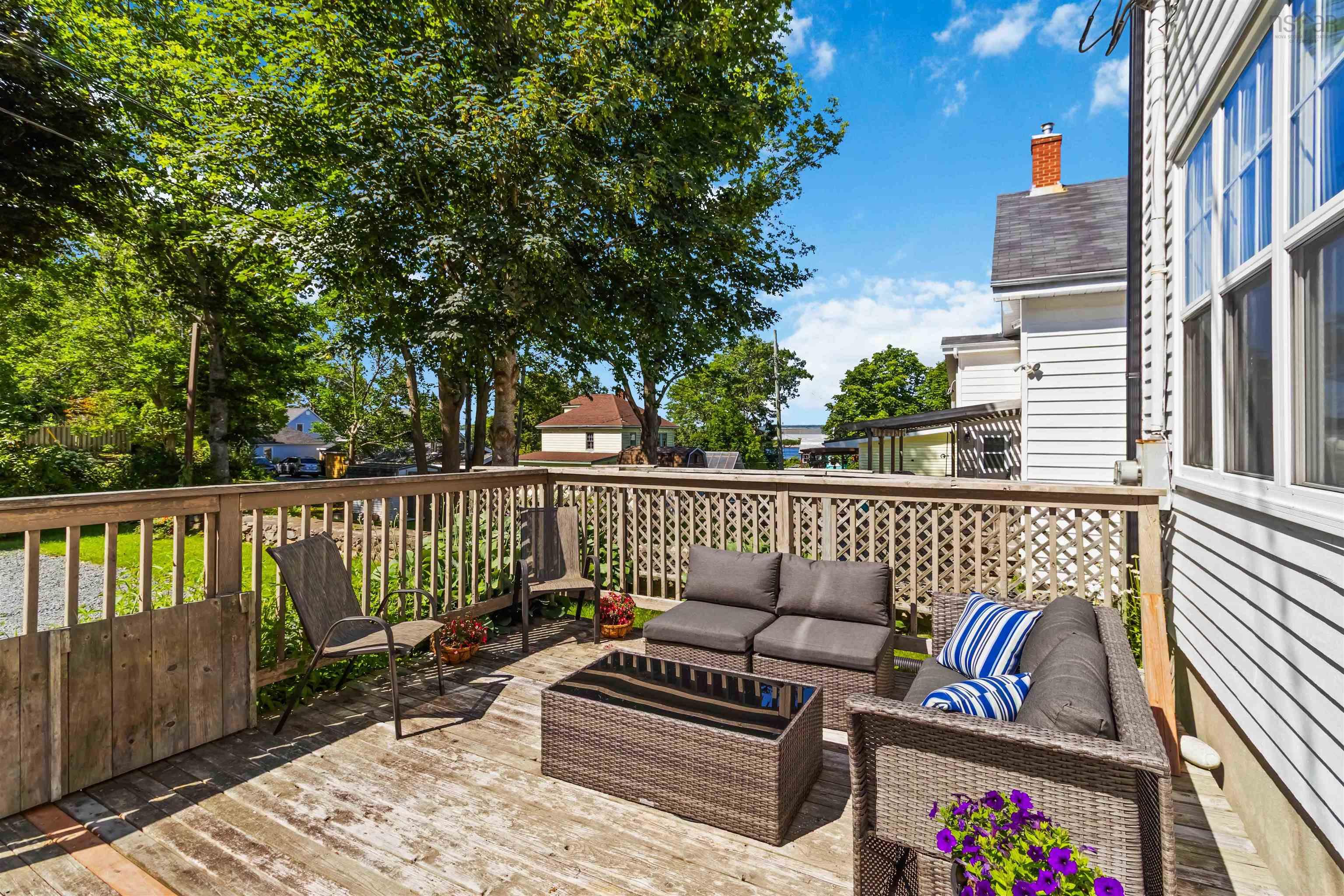 $339,900.00: 8 Markland Avenue, Brooklyn