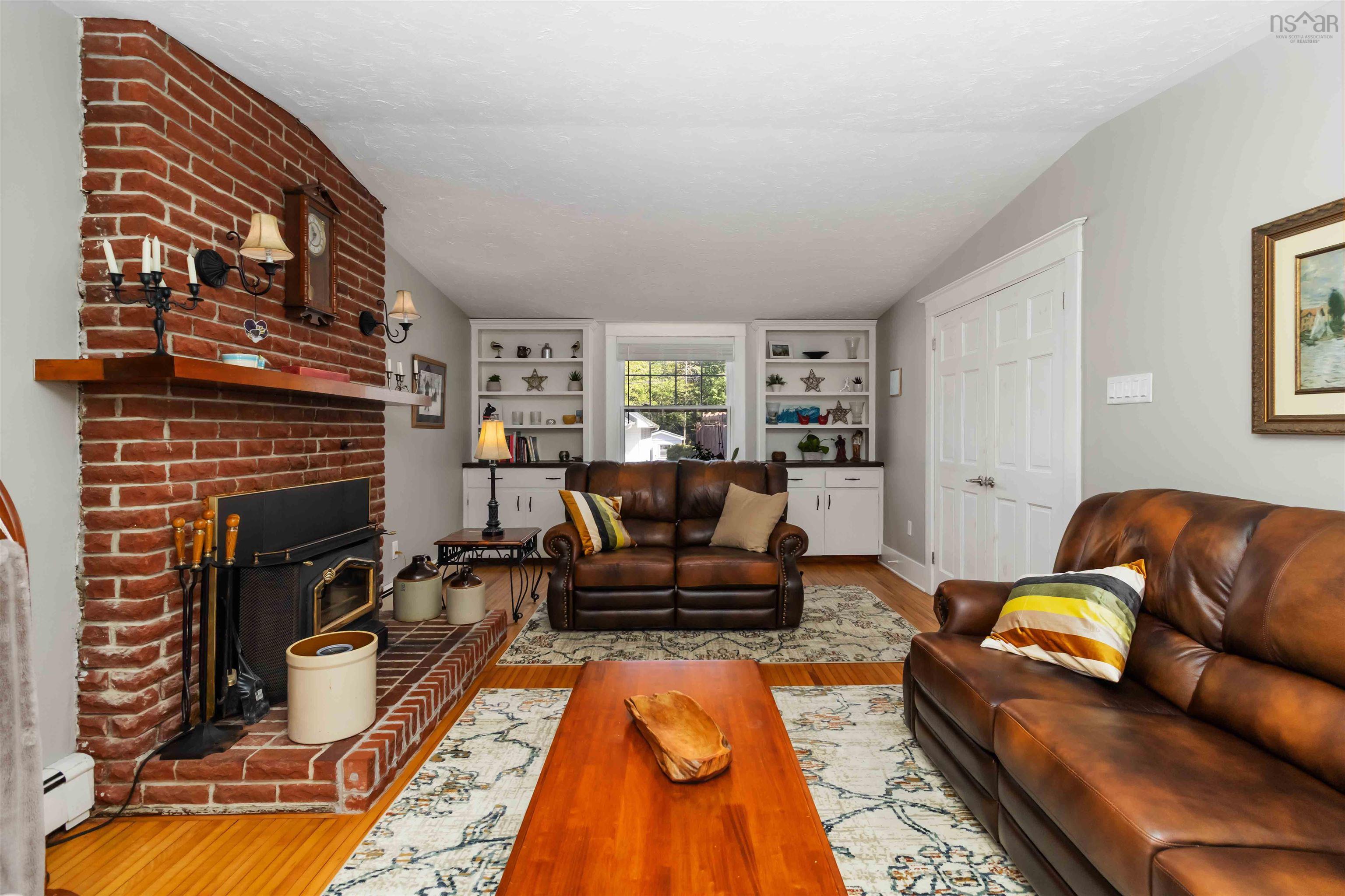 $339,900.00: 8 Markland Avenue, Brooklyn