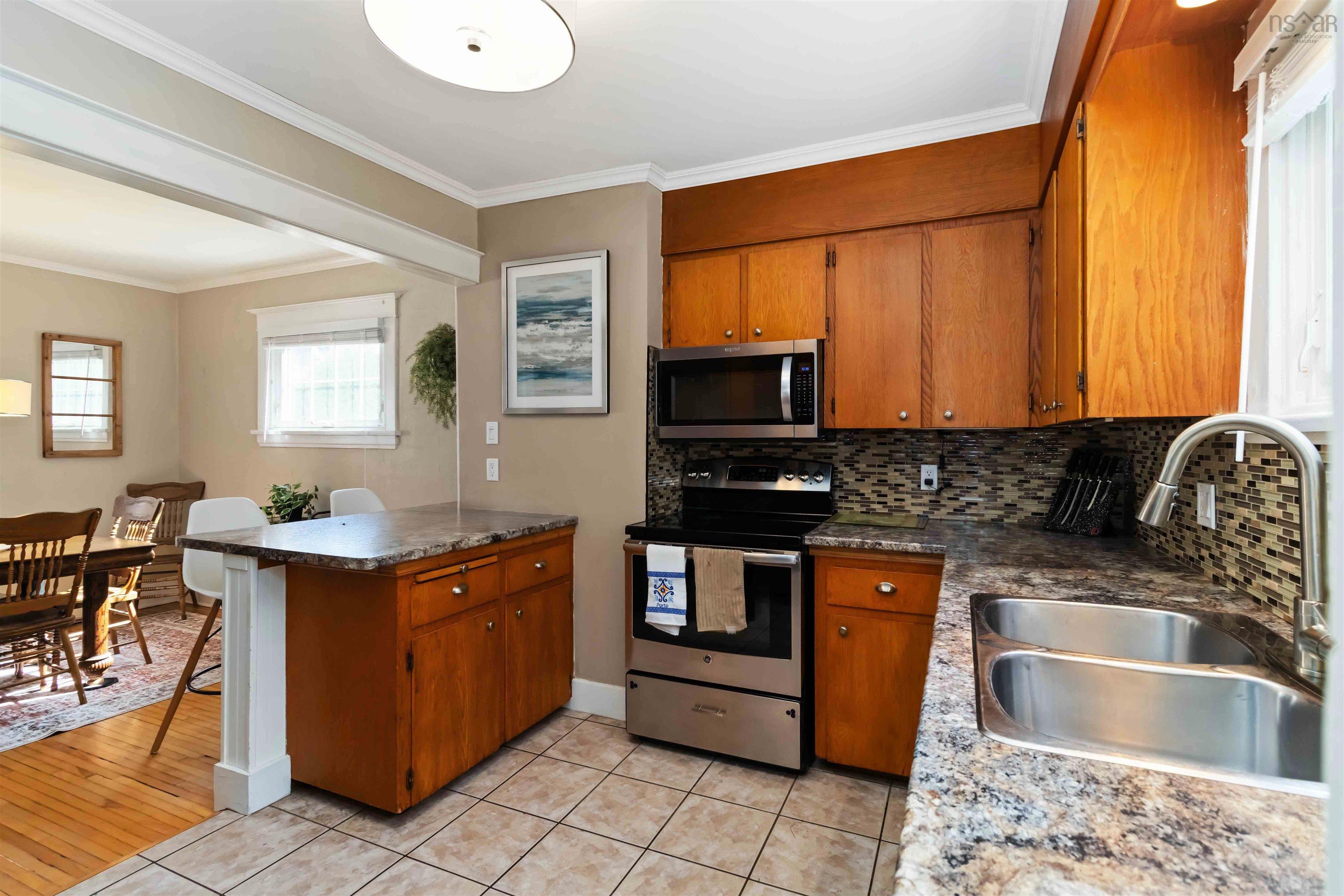 $339,900.00: 8 Markland Avenue, Brooklyn