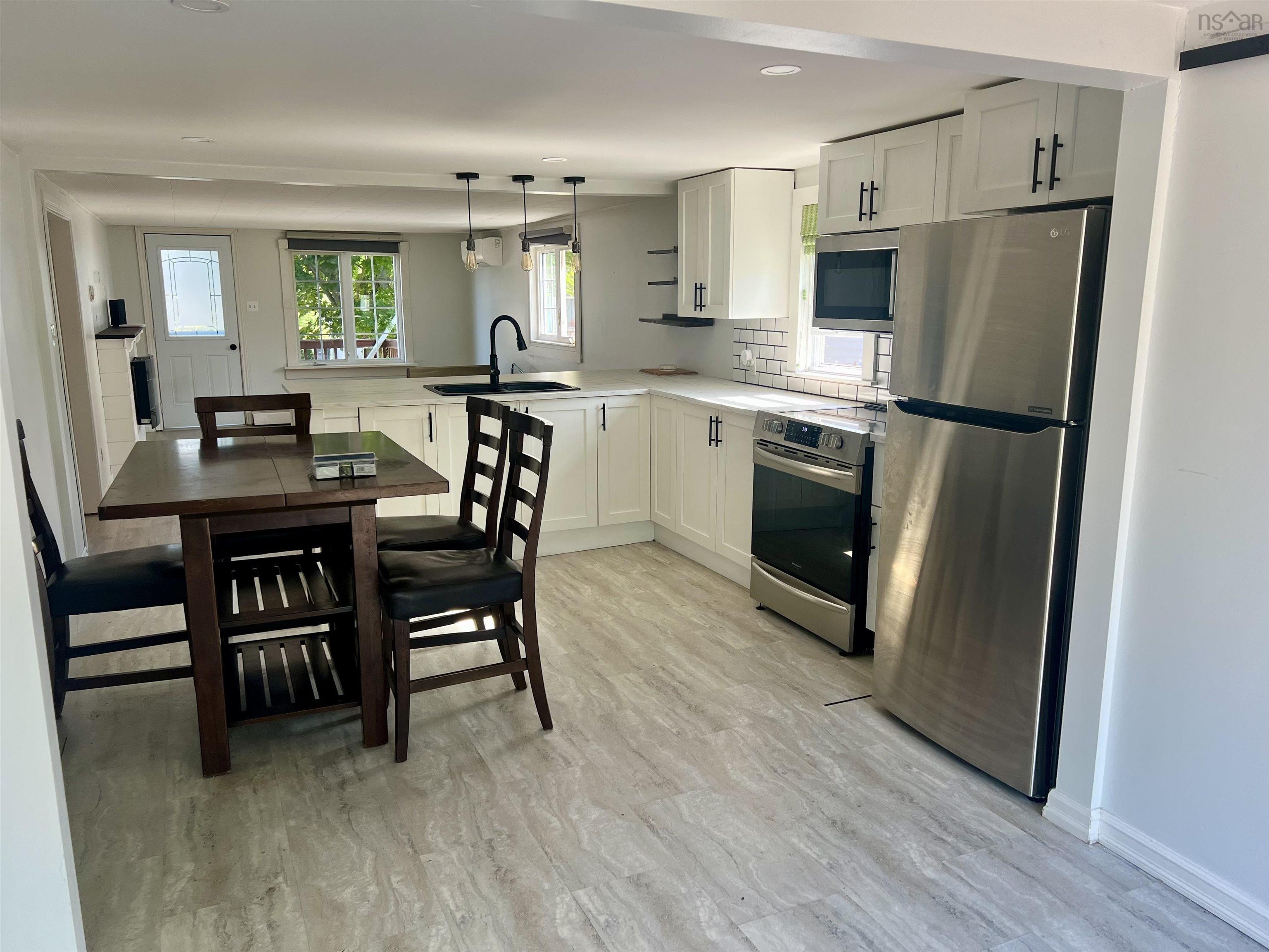 $169,400.00: 41 Coll Avenue, Stellarton