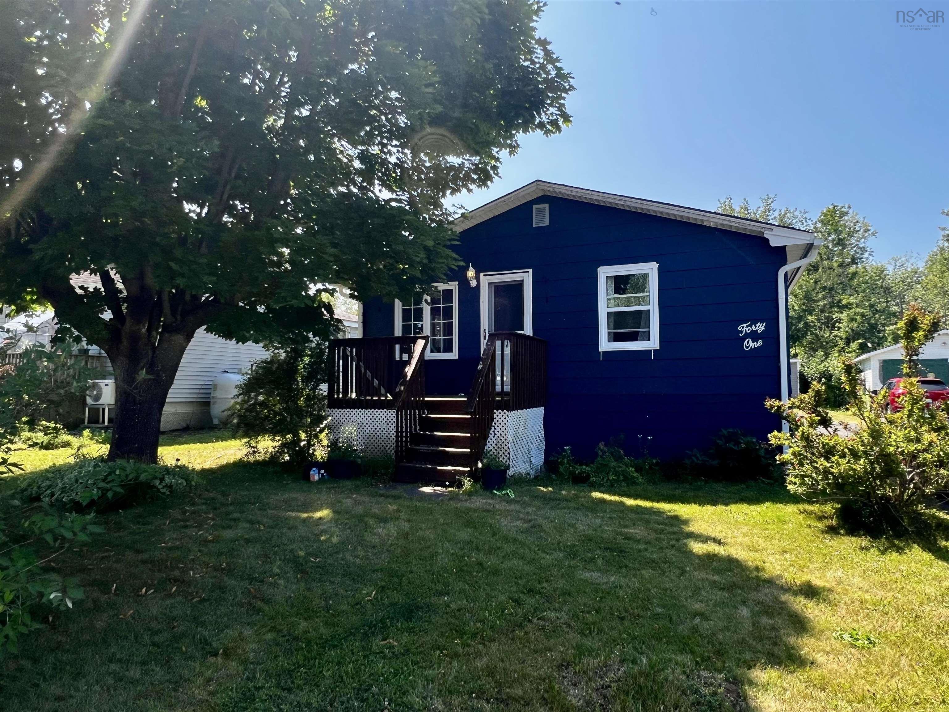 $169,400.00: 41 Coll Avenue, Stellarton