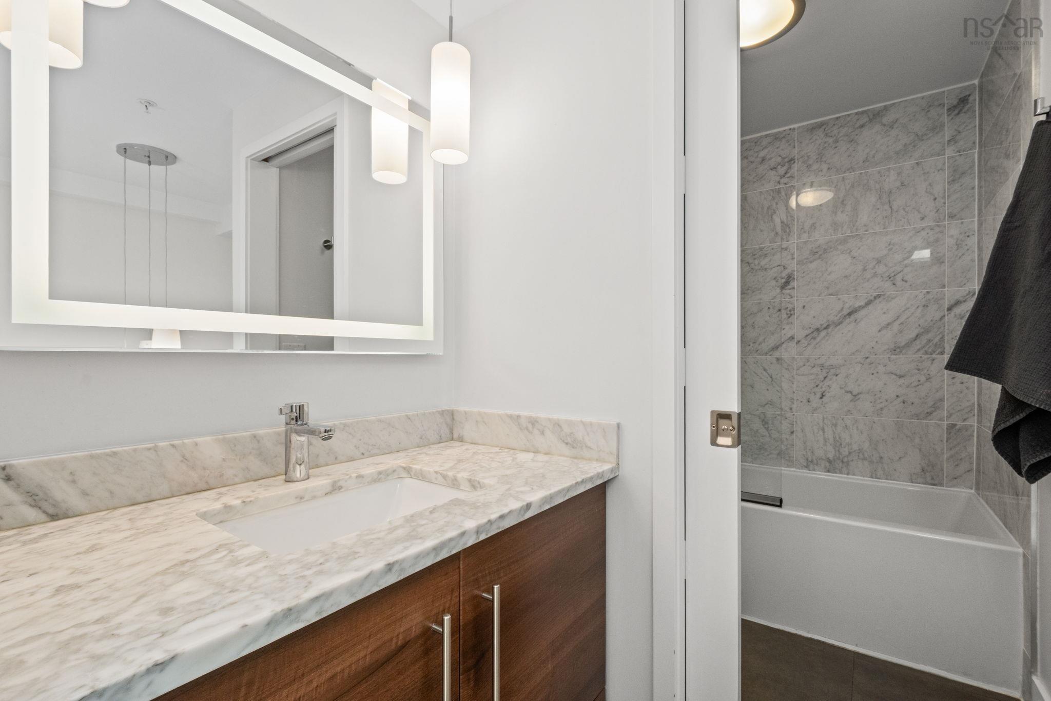 319 5662 Roberts Street, Halifax, NS (MLS 202519003)