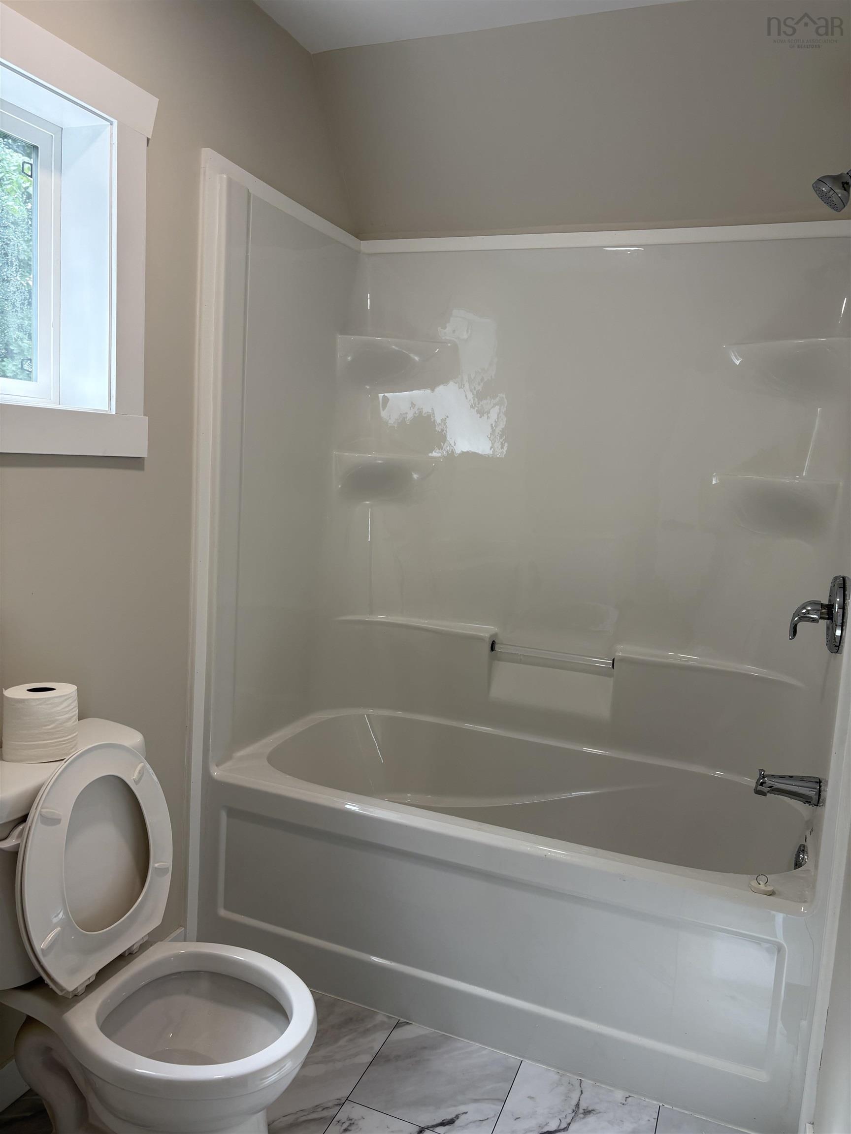 $225,000.00: 33 Mechanic Street, Springhill