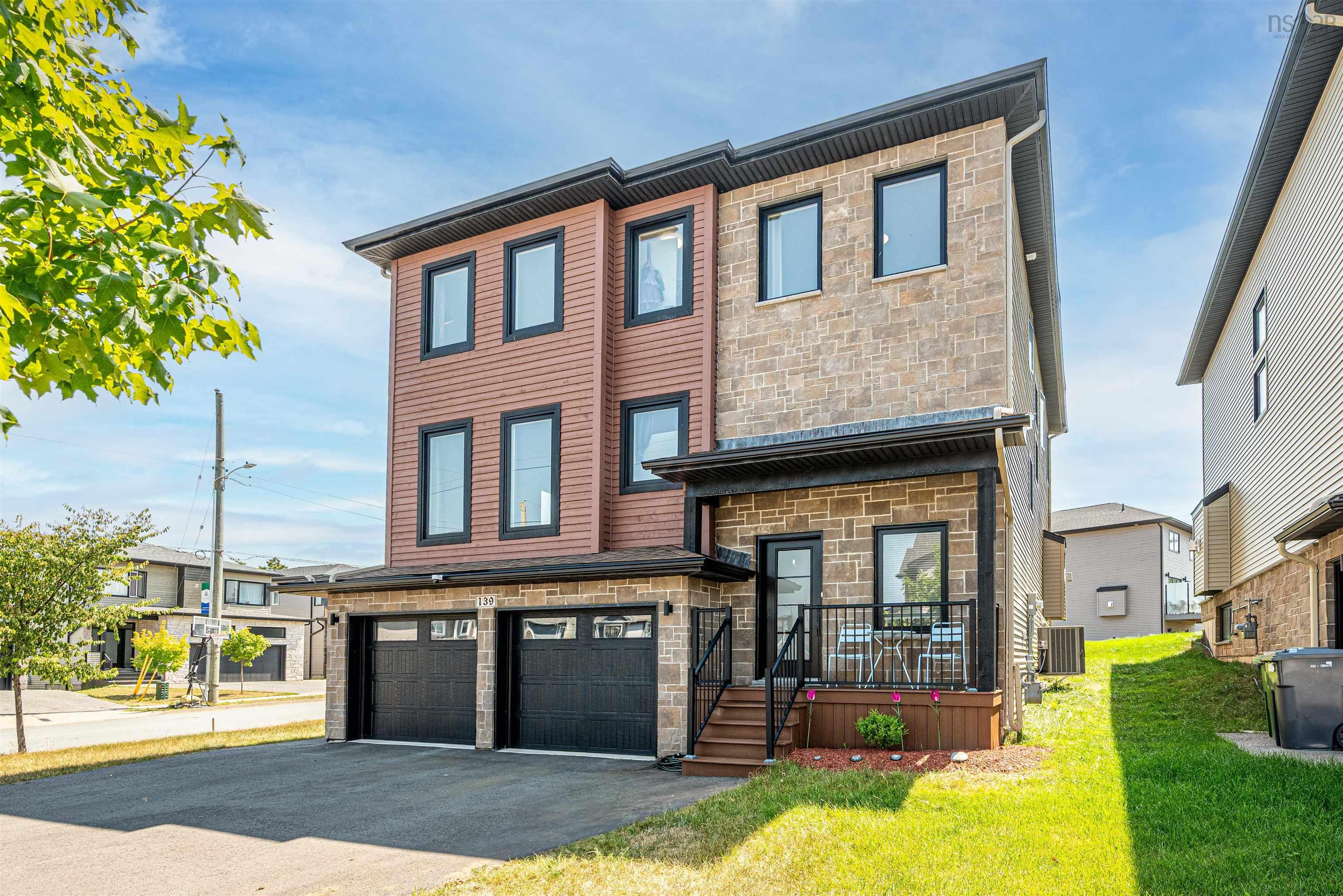 $1,158,800.00: 139 Elizabeth Doane Drive, Bedford