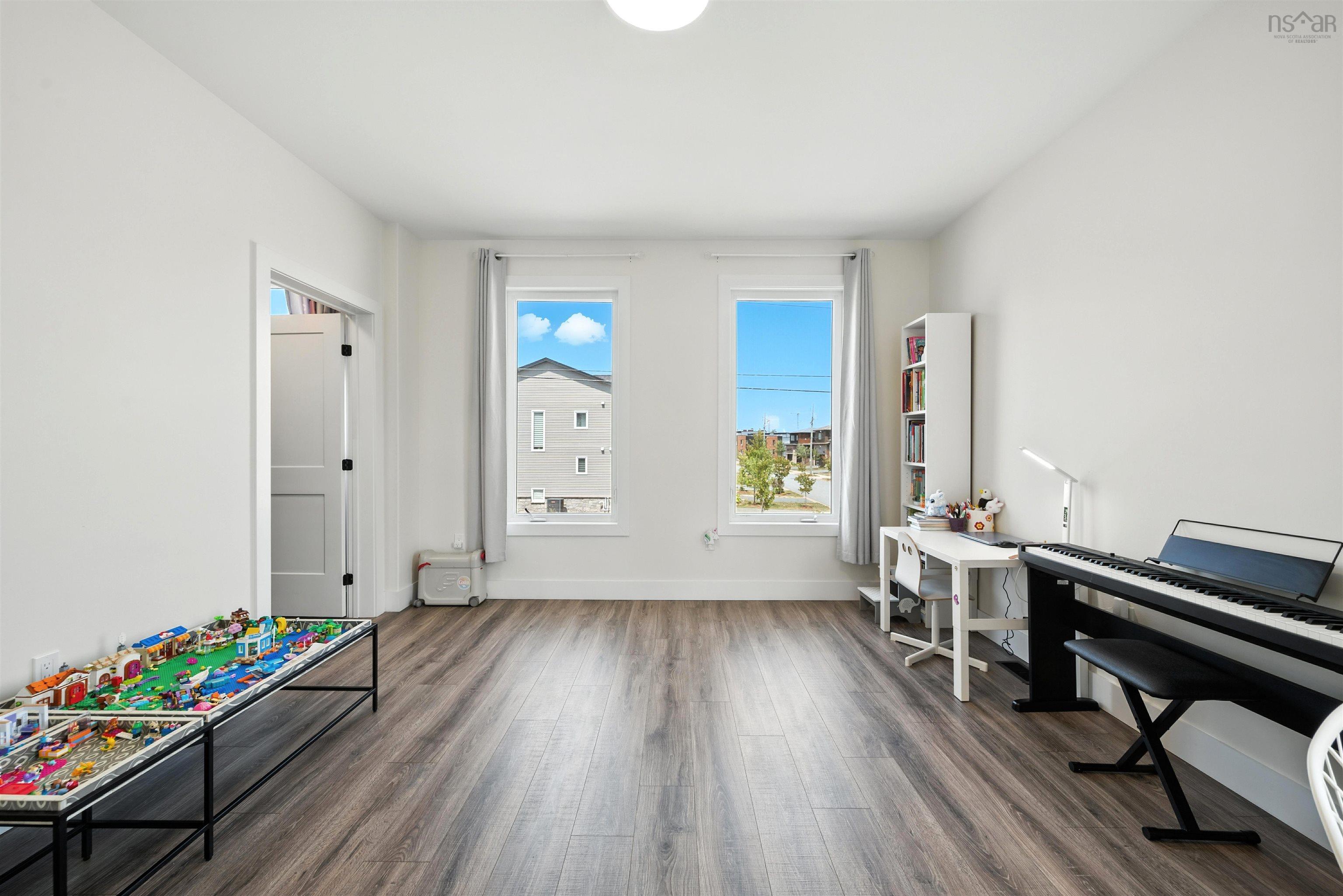 $1,158,800.00: 139 Elizabeth Doane Drive, Bedford