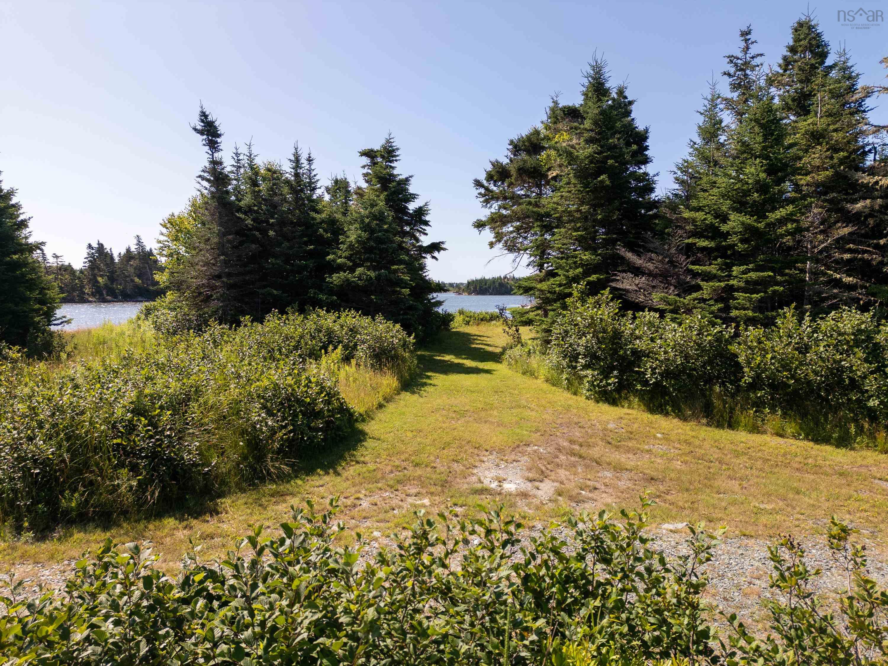 $489,900.00: 1916 Ostrea Lake Road, Ostrea Lake