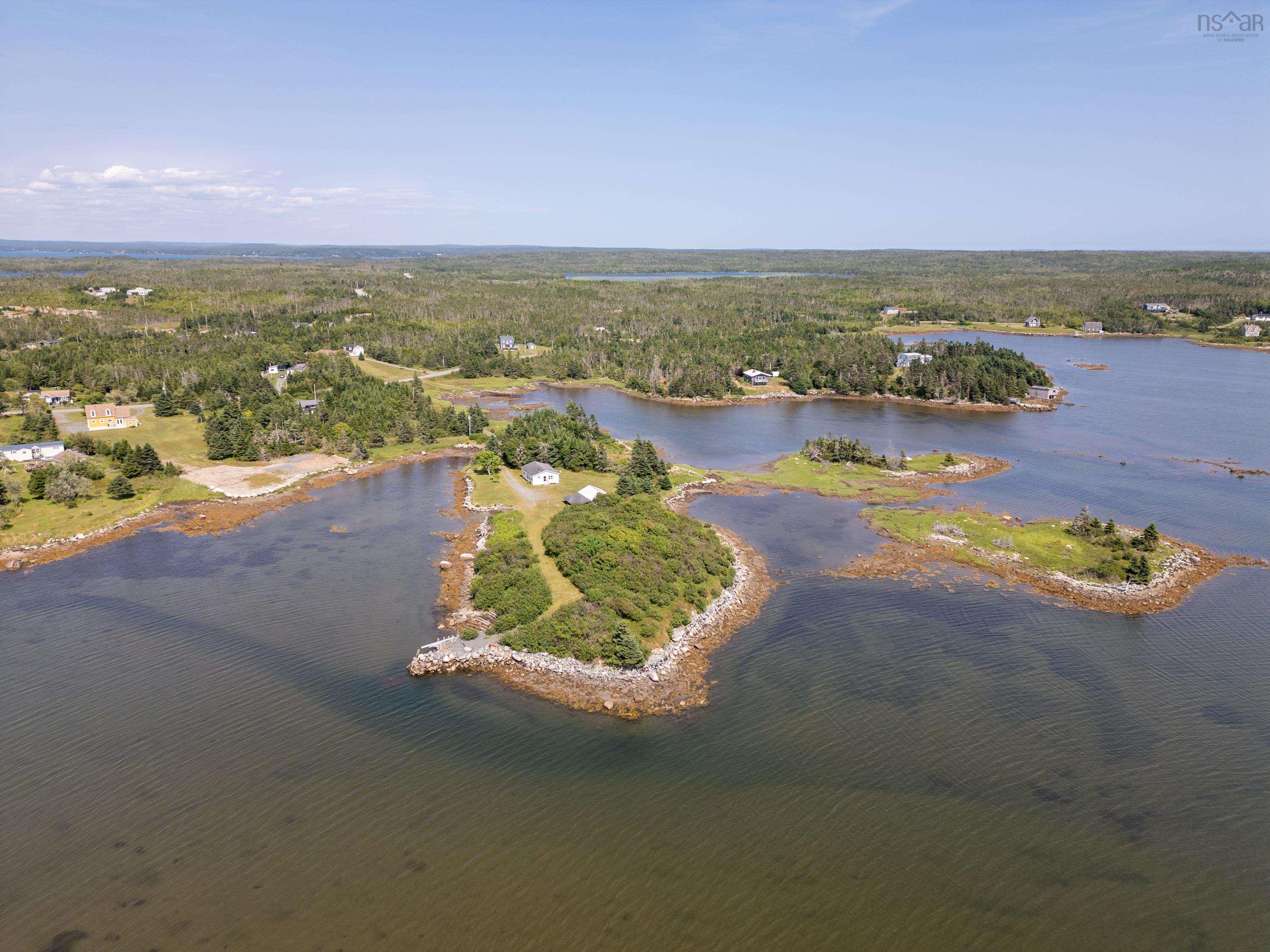 $489,900.00: 1916 Ostrea Lake Road, Ostrea Lake