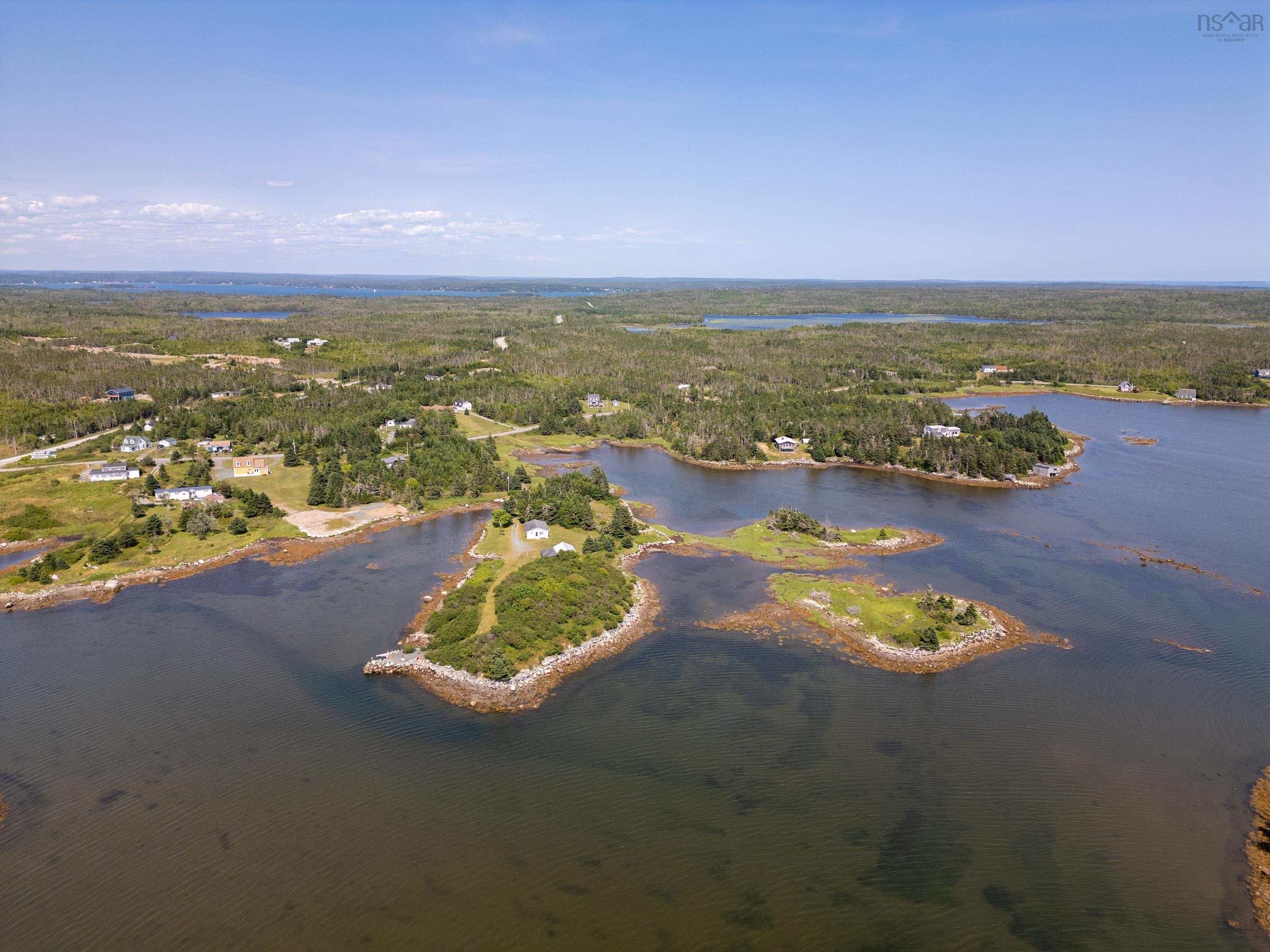 $489,900.00: 1916 Ostrea Lake Road, Ostrea Lake