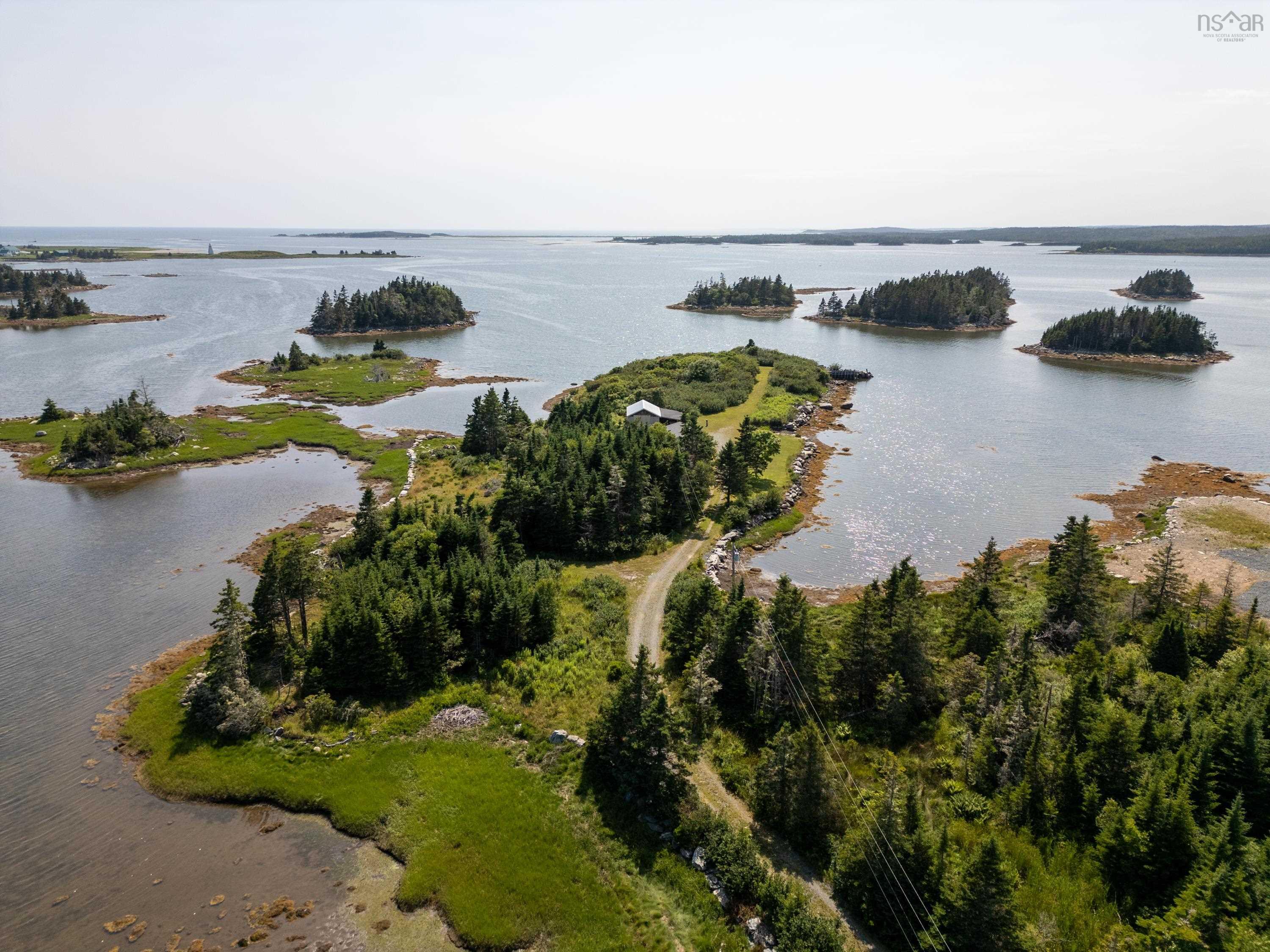 $489,900.00: 1916 Ostrea Lake Road, Ostrea Lake