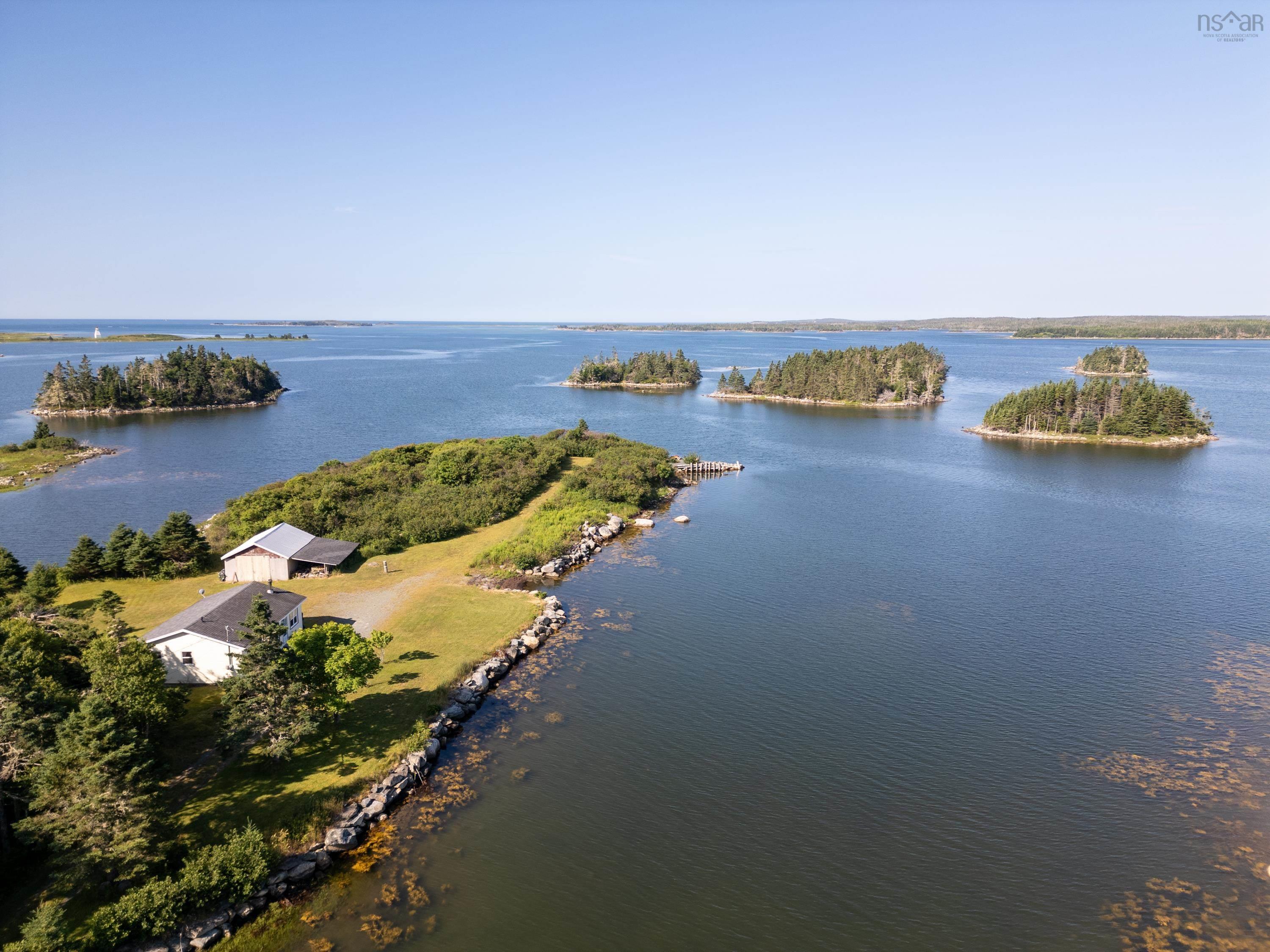 $489,900.00: 1916 Ostrea Lake Road, Ostrea Lake