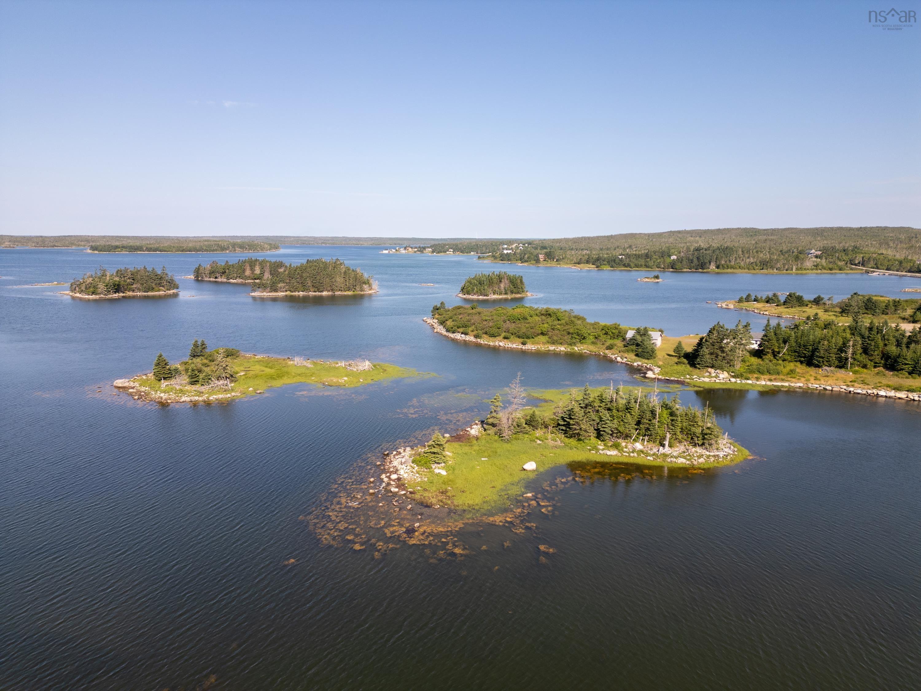 $489,900.00: 1916 Ostrea Lake Road, Ostrea Lake