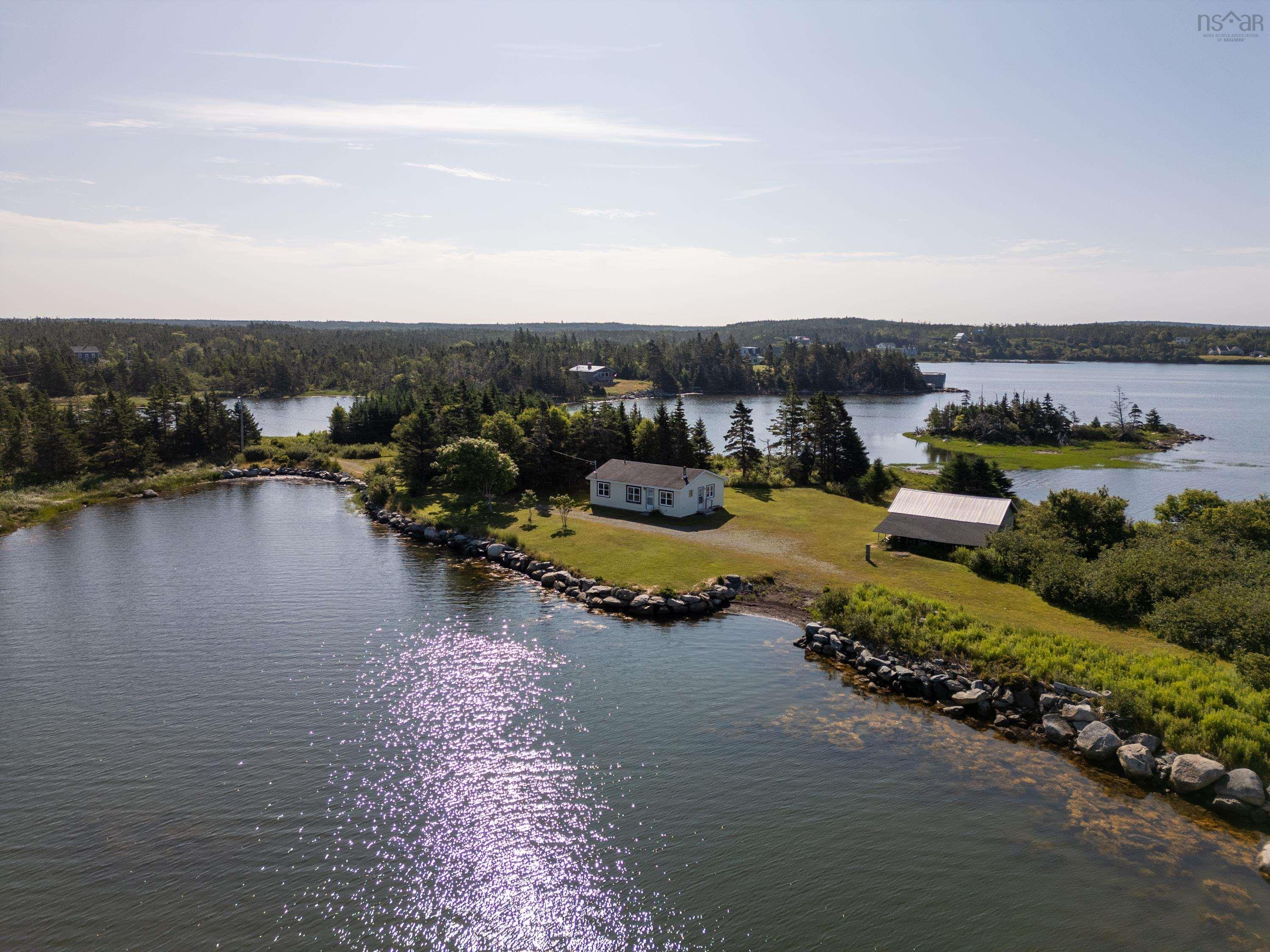 $489,900.00: 1916 Ostrea Lake Road, Ostrea Lake