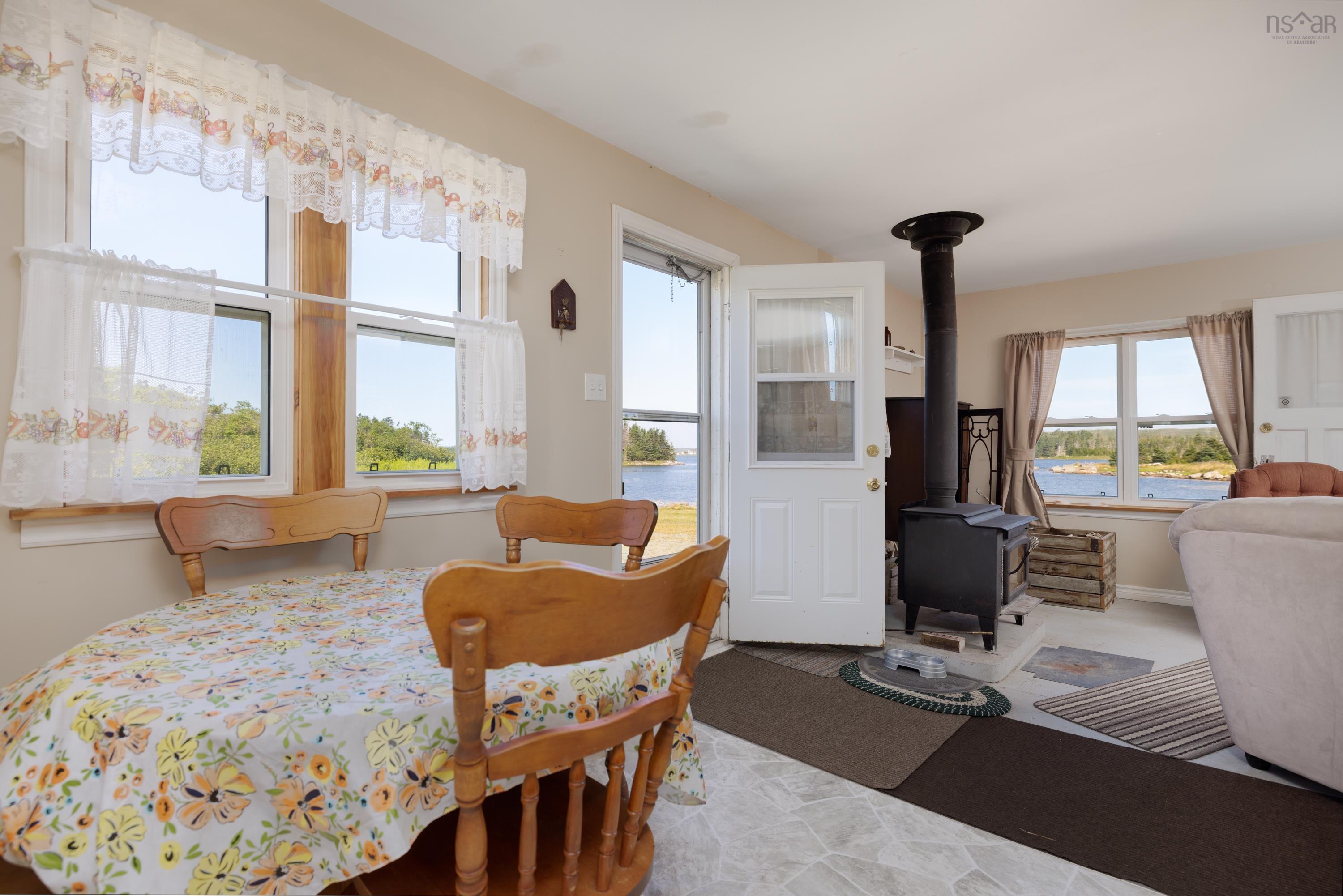 $489,900.00: 1916 Ostrea Lake Road, Ostrea Lake