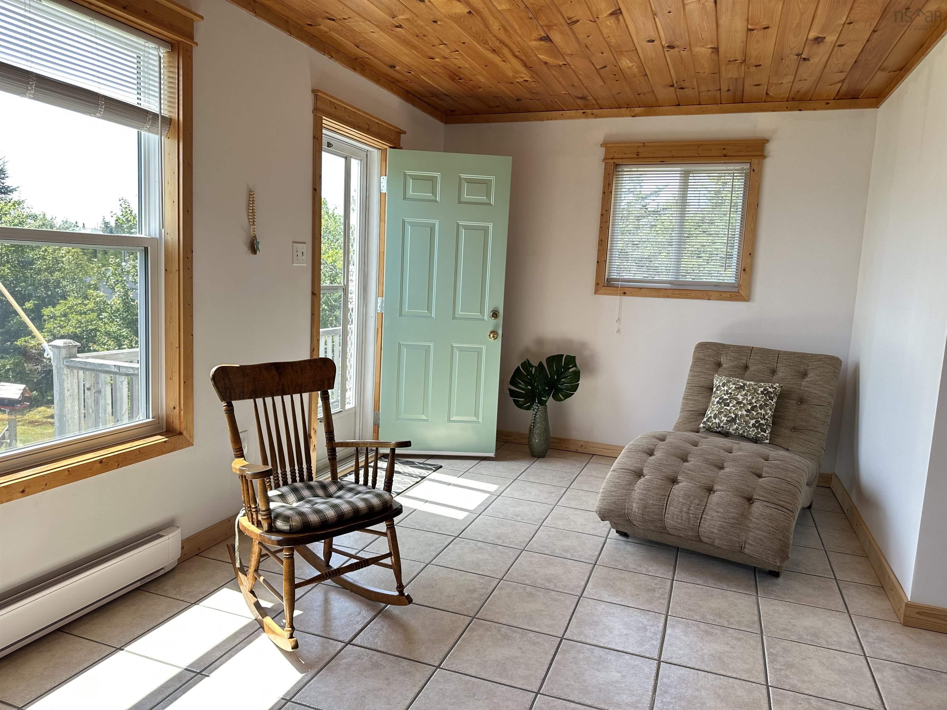 $279,900.00: 19118 Highway 7, Spry Harbour