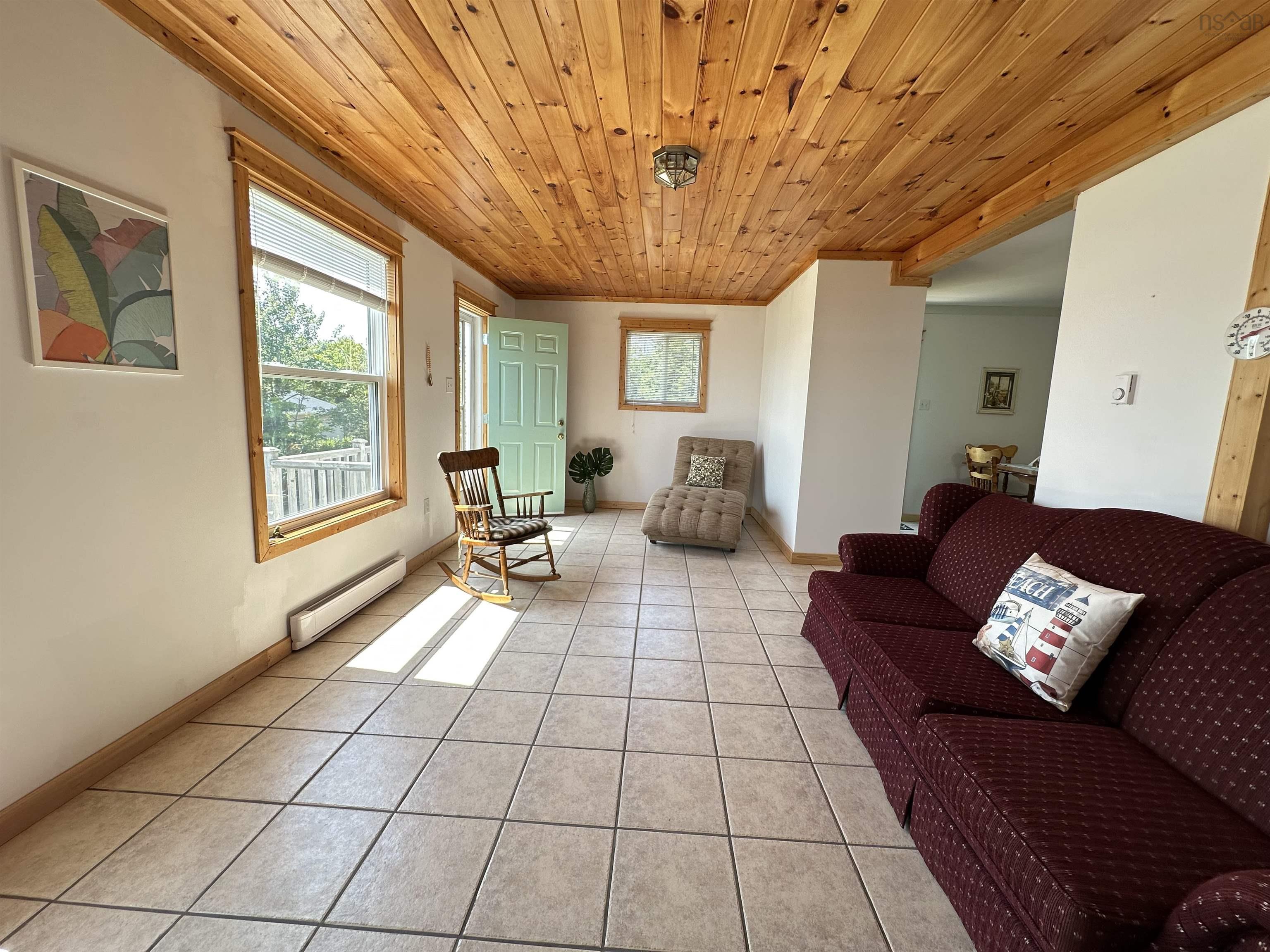 $279,900.00: 19118 Highway 7, Spry Harbour