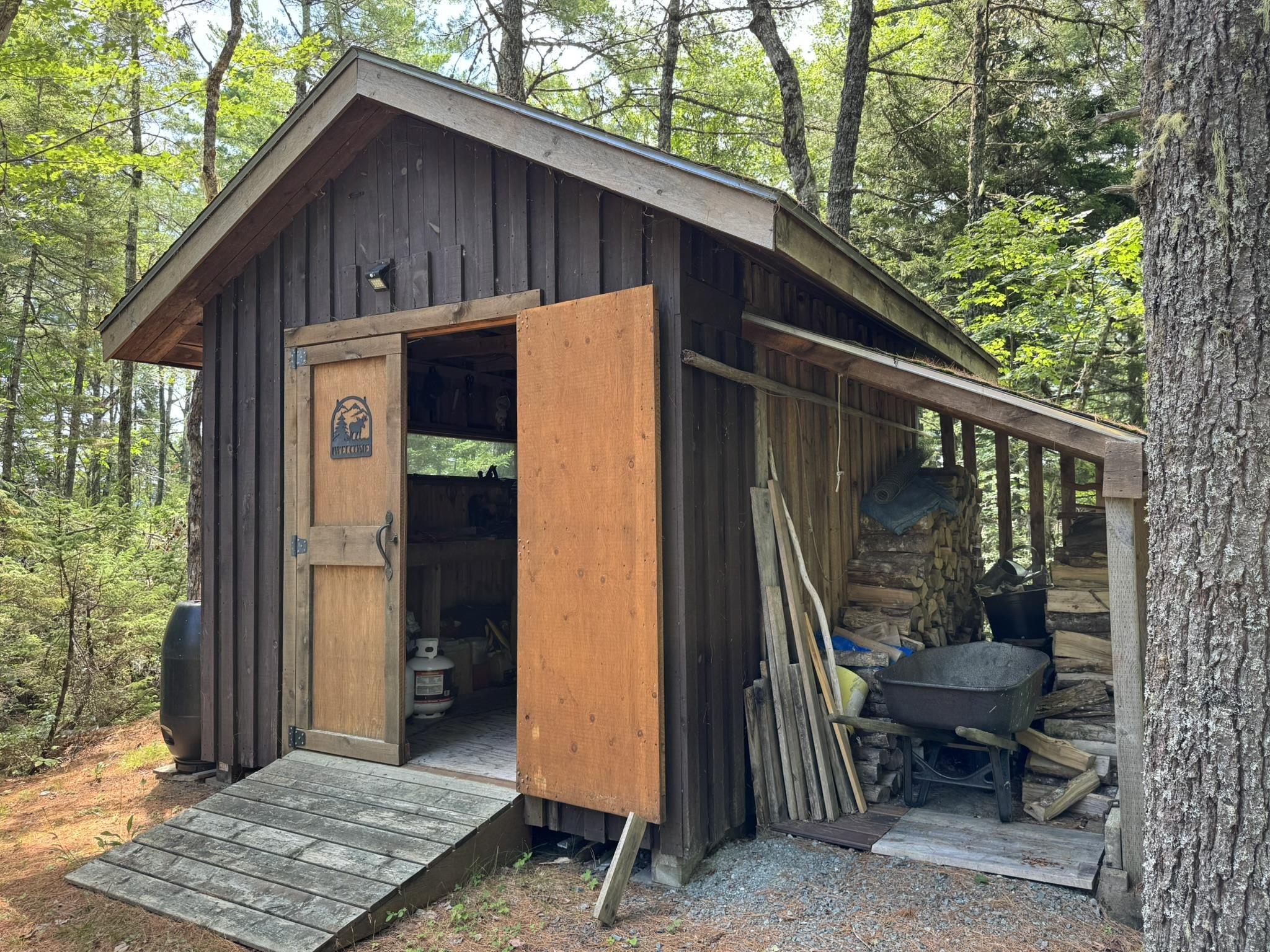 $214,000.00: 299 Albion Drive, Middlefield