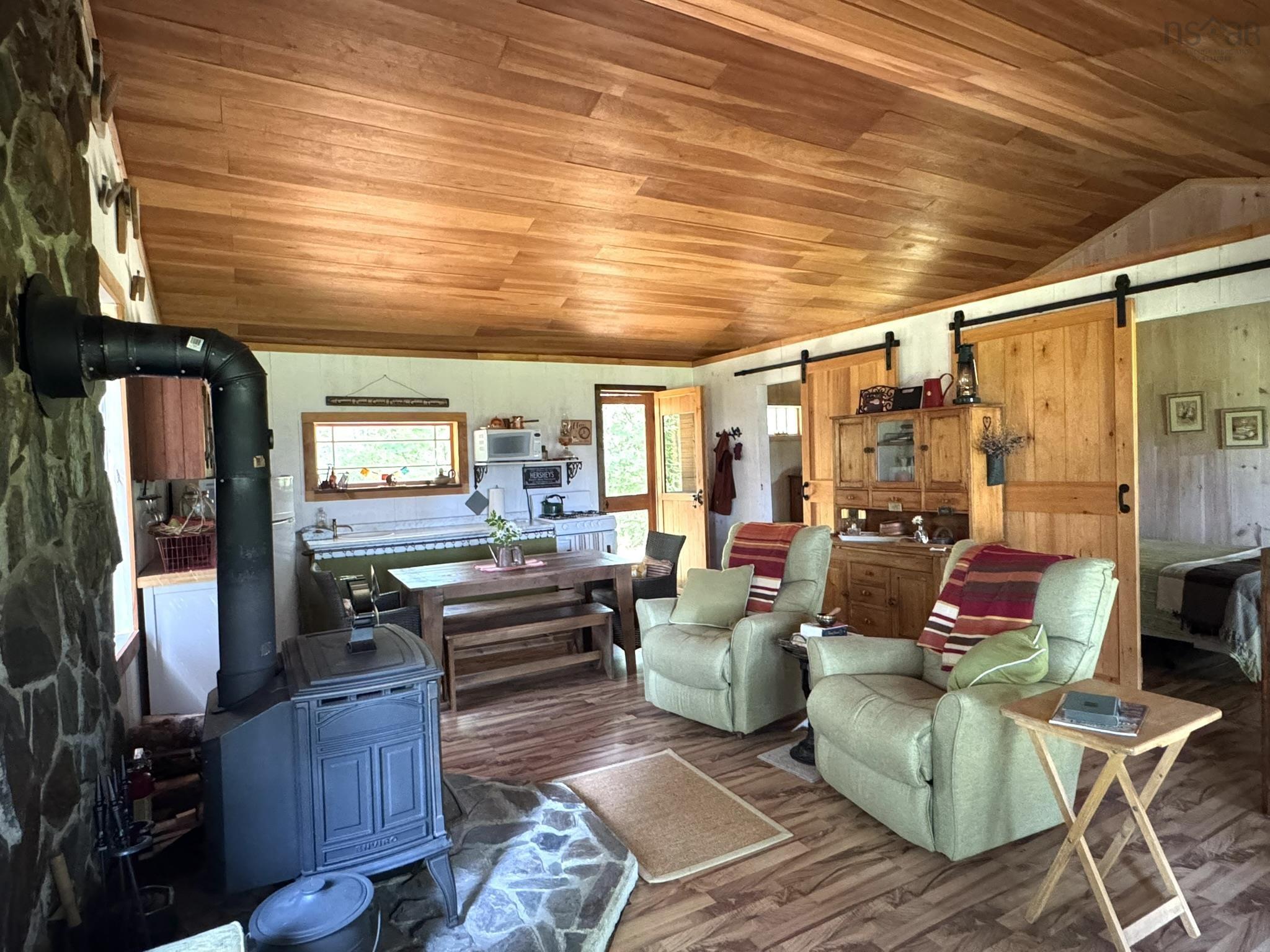 $214,000.00: 299 Albion Drive, Middlefield