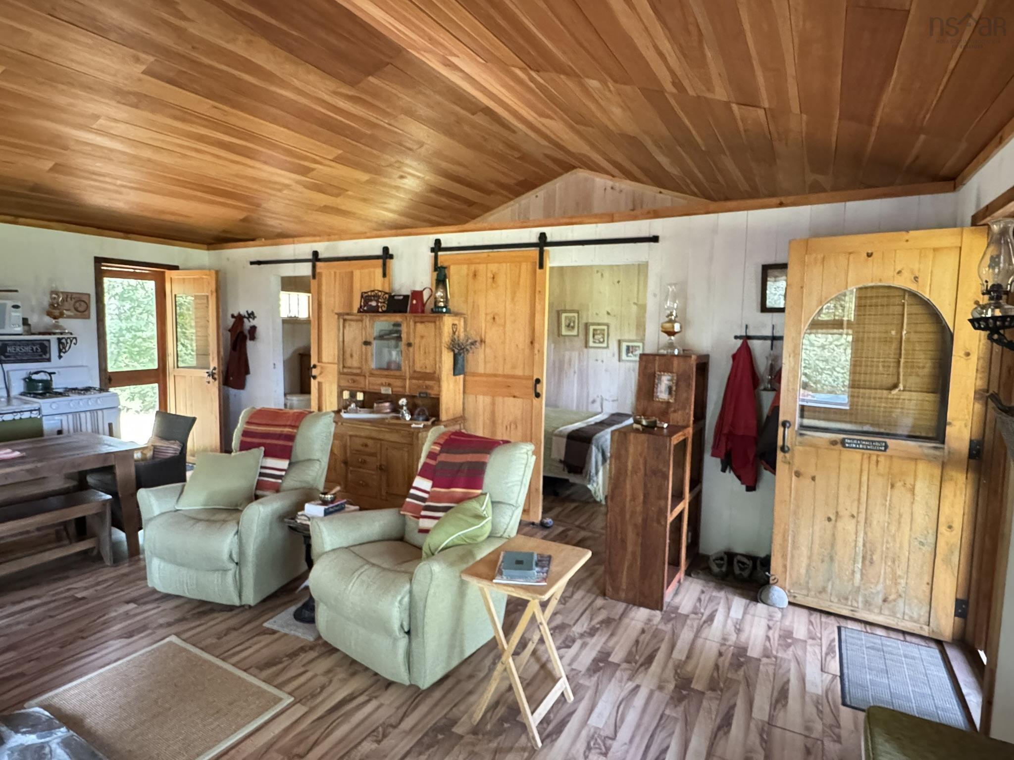 $214,000.00: 299 Albion Drive, Middlefield