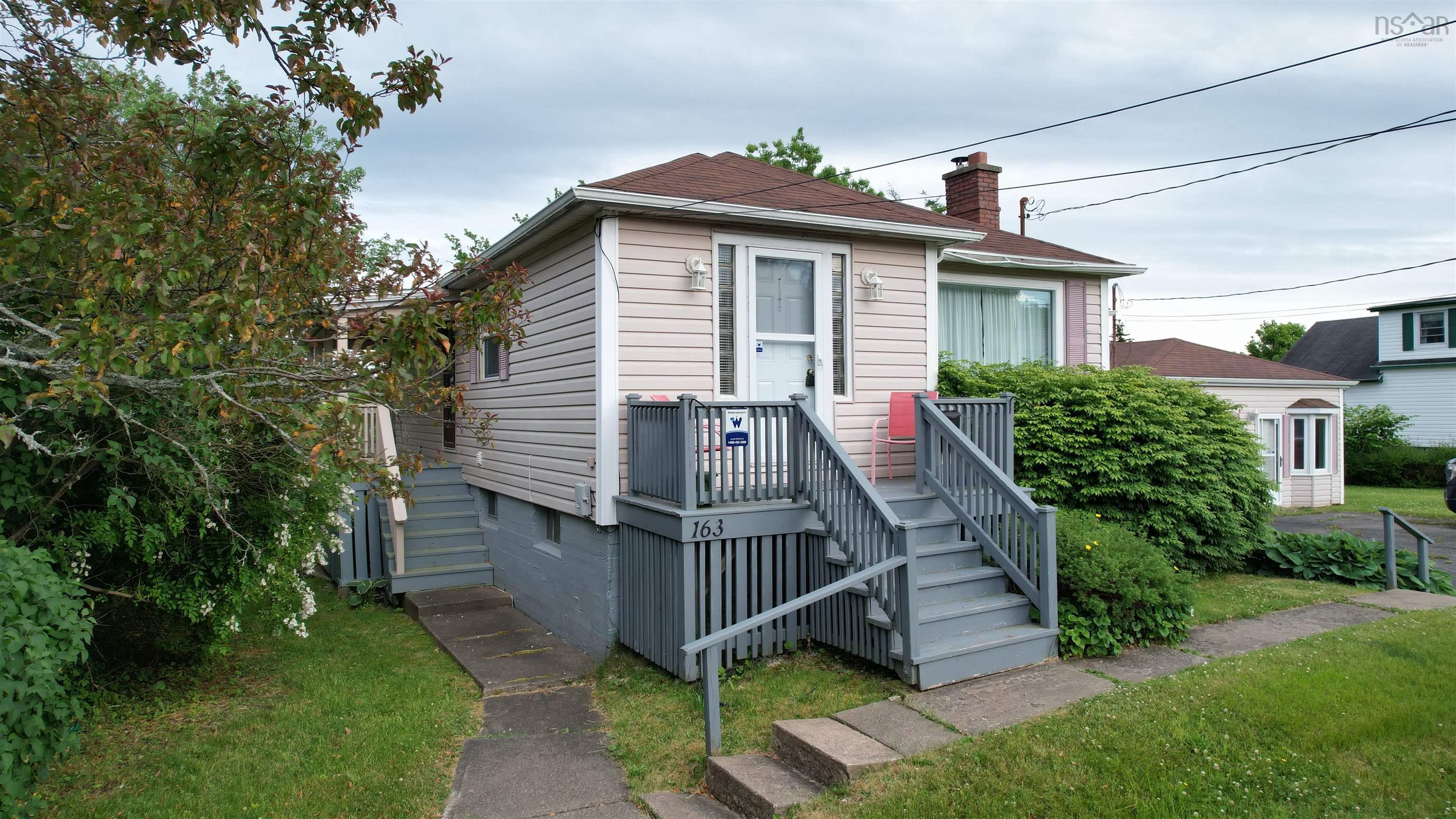 $349,900.00: 163 Upper McLean Street, Glace Bay