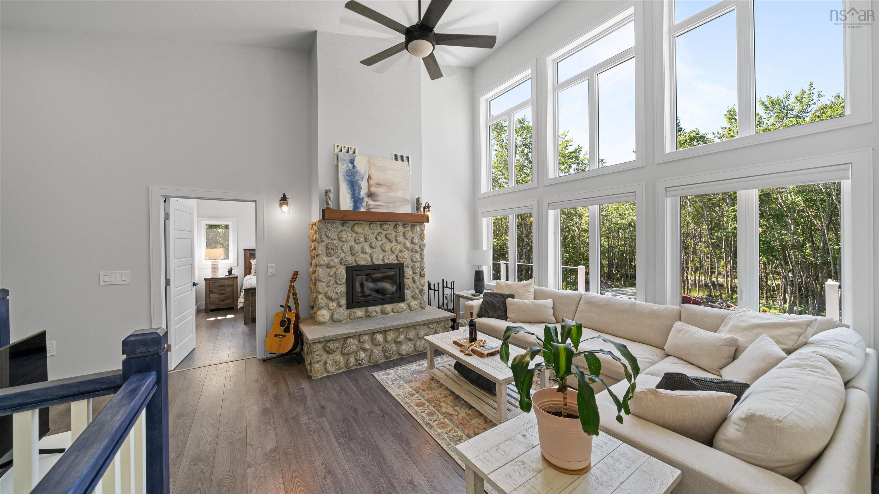 $799,900.00: 7 Spyglass Way, White Point